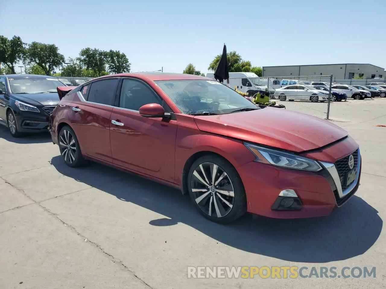 4 Photograph of a damaged car 1N4BL4FV5KC103061 NISSAN ALTIMA 2019