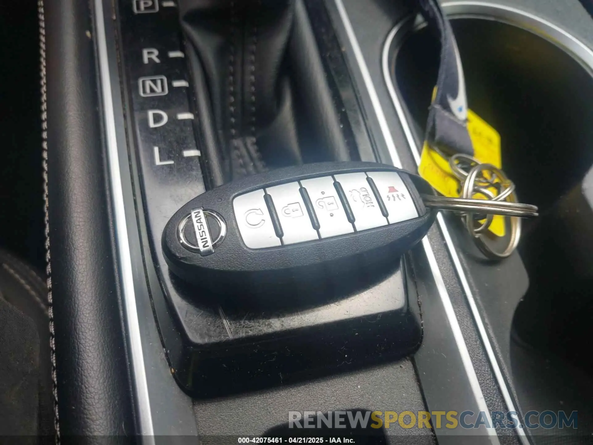 11 Photograph of a damaged car 1N4BL4FV6KC105773 NISSAN ALTIMA 2019