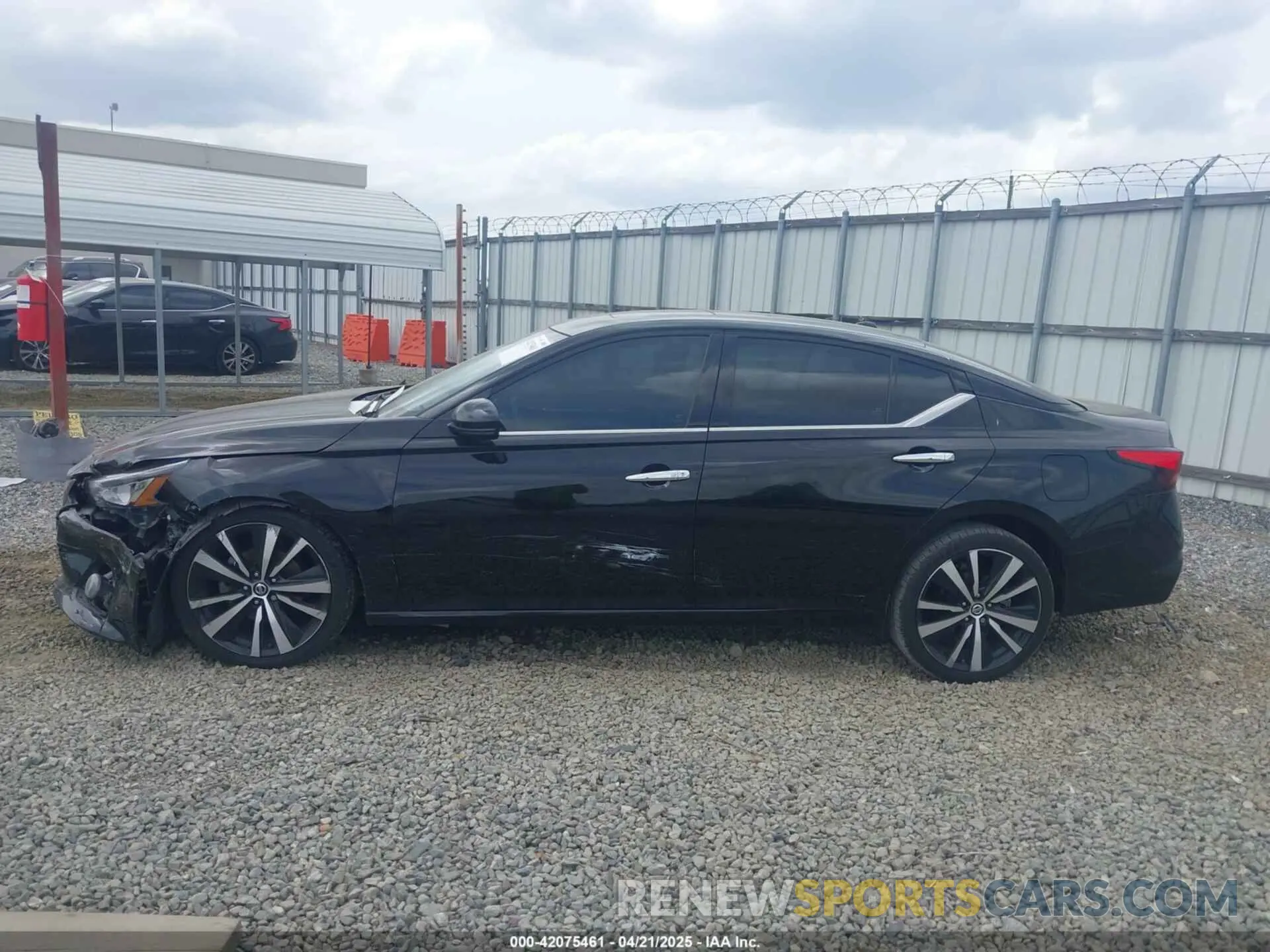 14 Photograph of a damaged car 1N4BL4FV6KC105773 NISSAN ALTIMA 2019