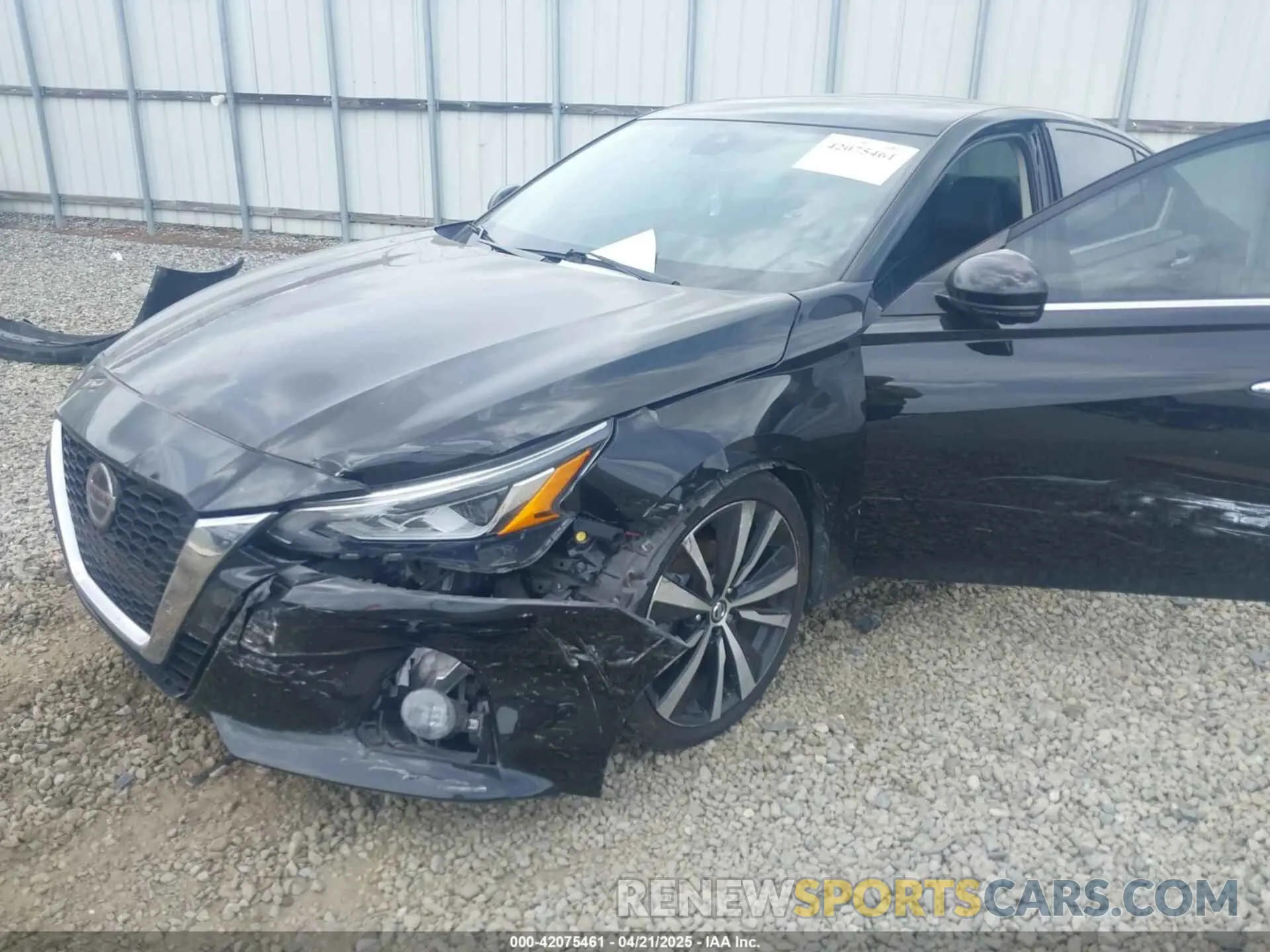 6 Photograph of a damaged car 1N4BL4FV6KC105773 NISSAN ALTIMA 2019