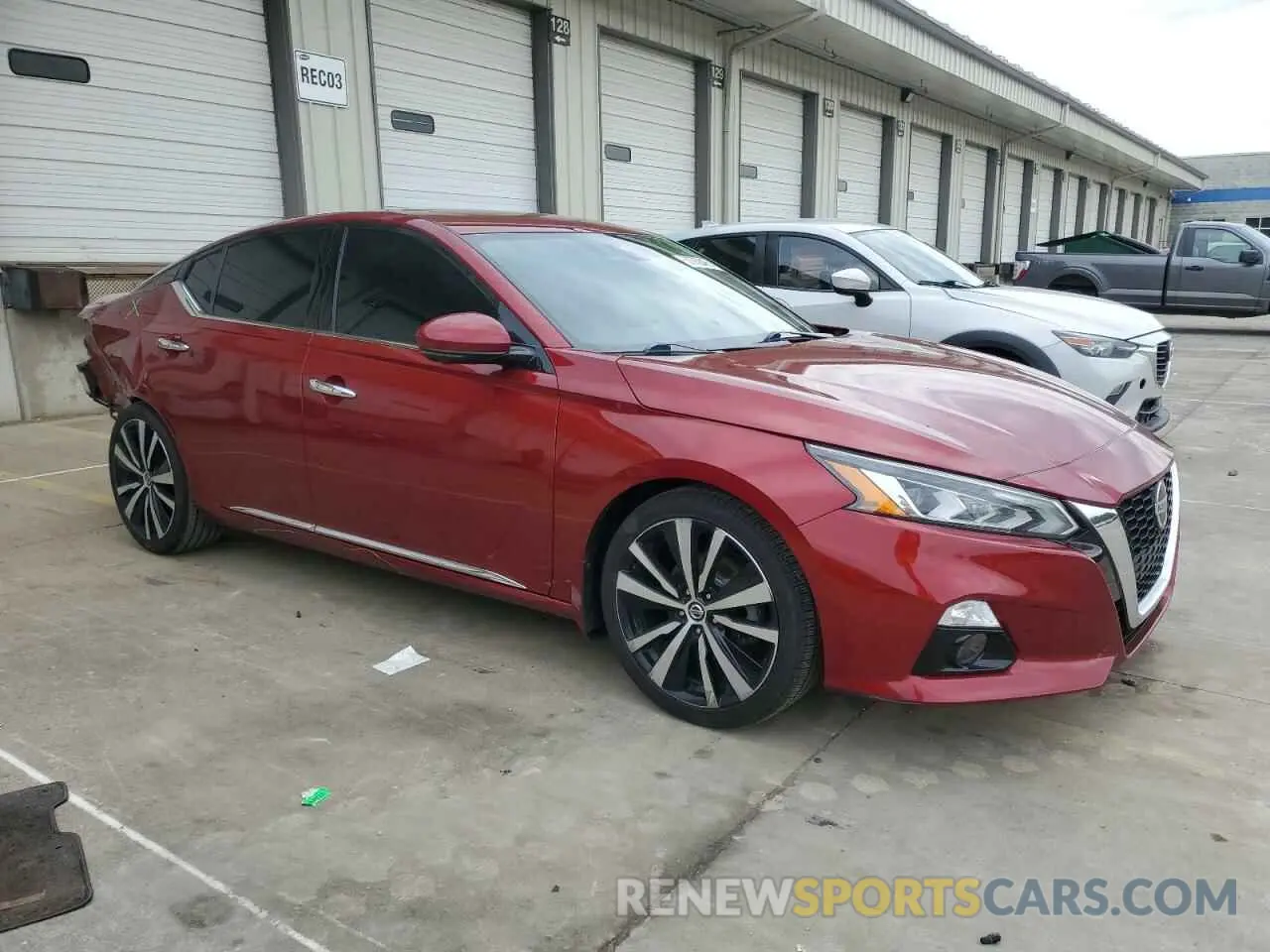 4 Photograph of a damaged car 1N4BL4FV7KC174147 NISSAN ALTIMA 2019
