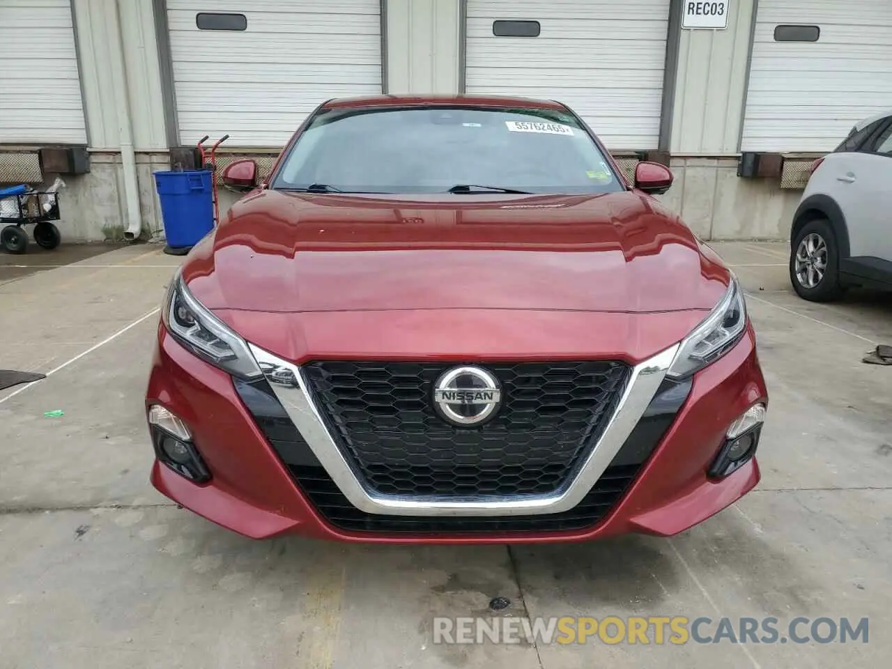 5 Photograph of a damaged car 1N4BL4FV7KC174147 NISSAN ALTIMA 2019