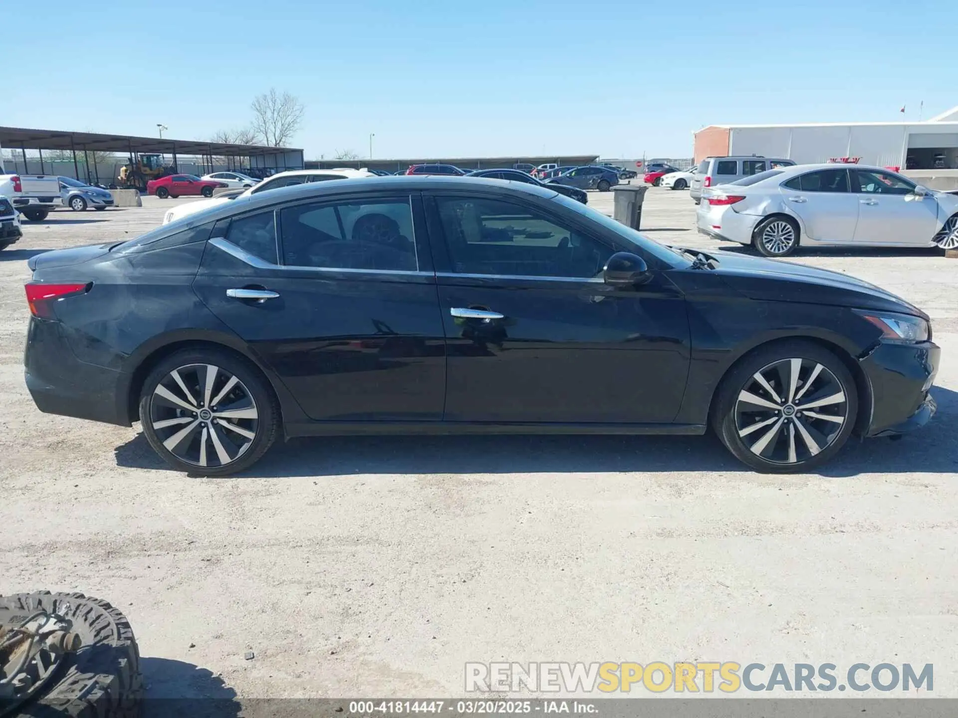 13 Photograph of a damaged car 1N4BL4FV9KC106514 NISSAN ALTIMA 2019