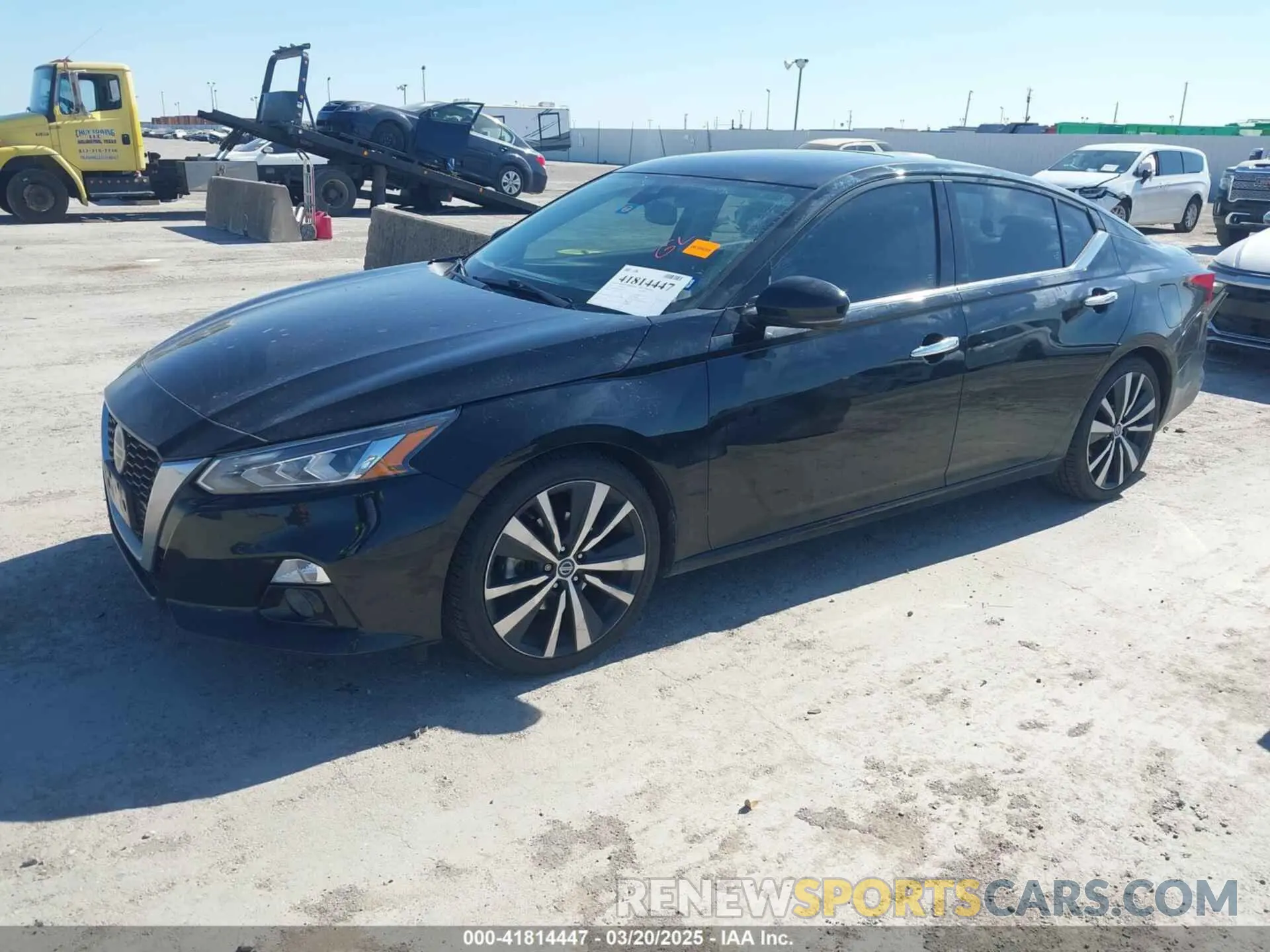 2 Photograph of a damaged car 1N4BL4FV9KC106514 NISSAN ALTIMA 2019