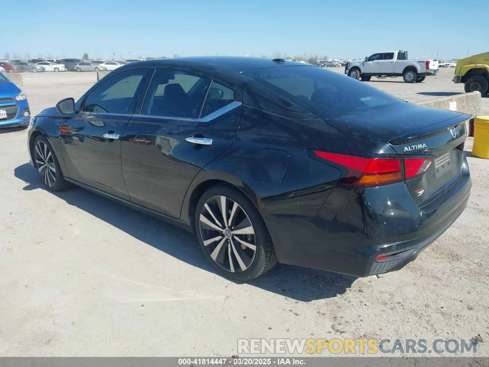 3 Photograph of a damaged car 1N4BL4FV9KC106514 NISSAN ALTIMA 2019