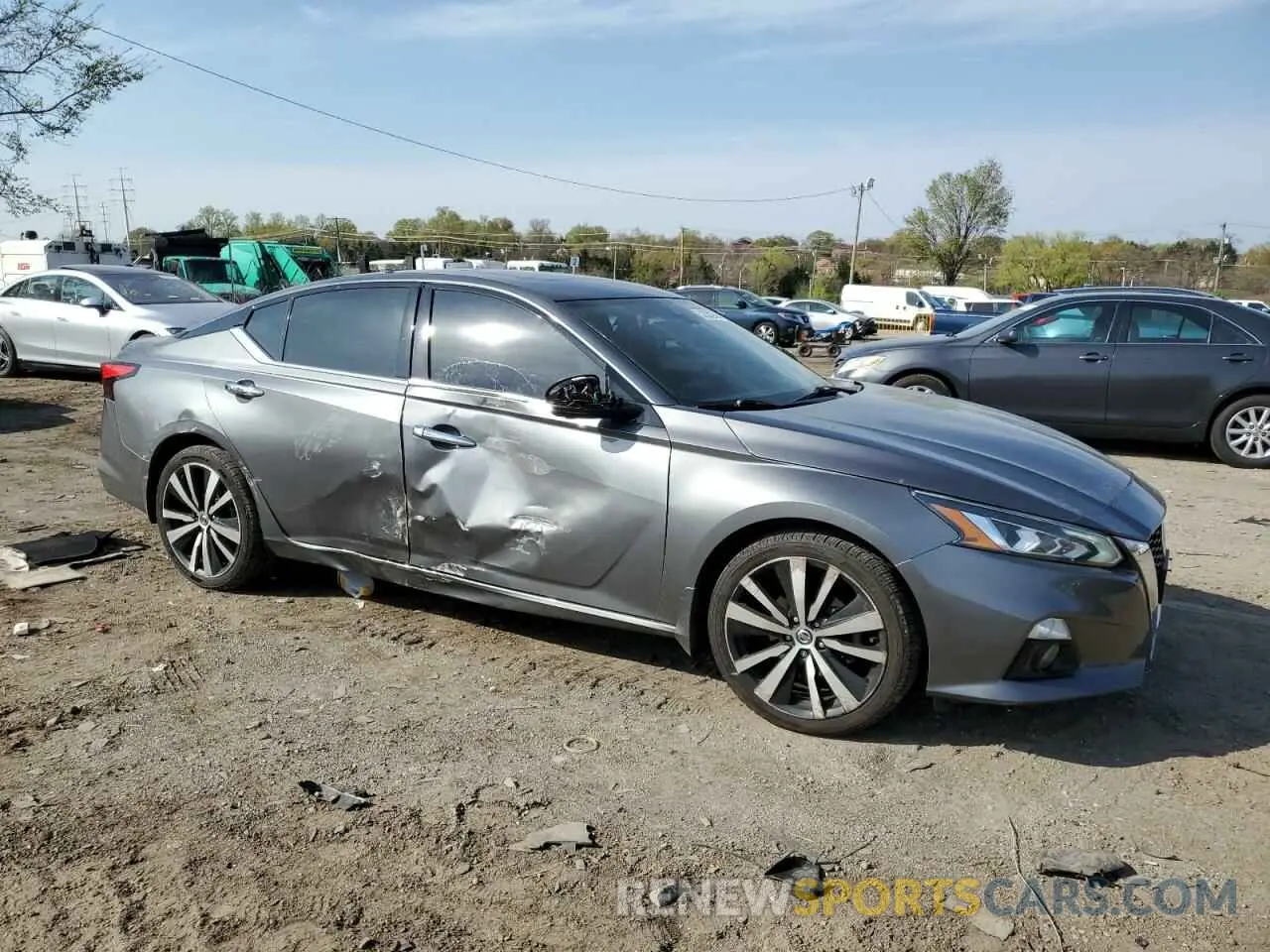 4 Photograph of a damaged car 1N4BL4FW0KC148434 NISSAN ALTIMA 2019