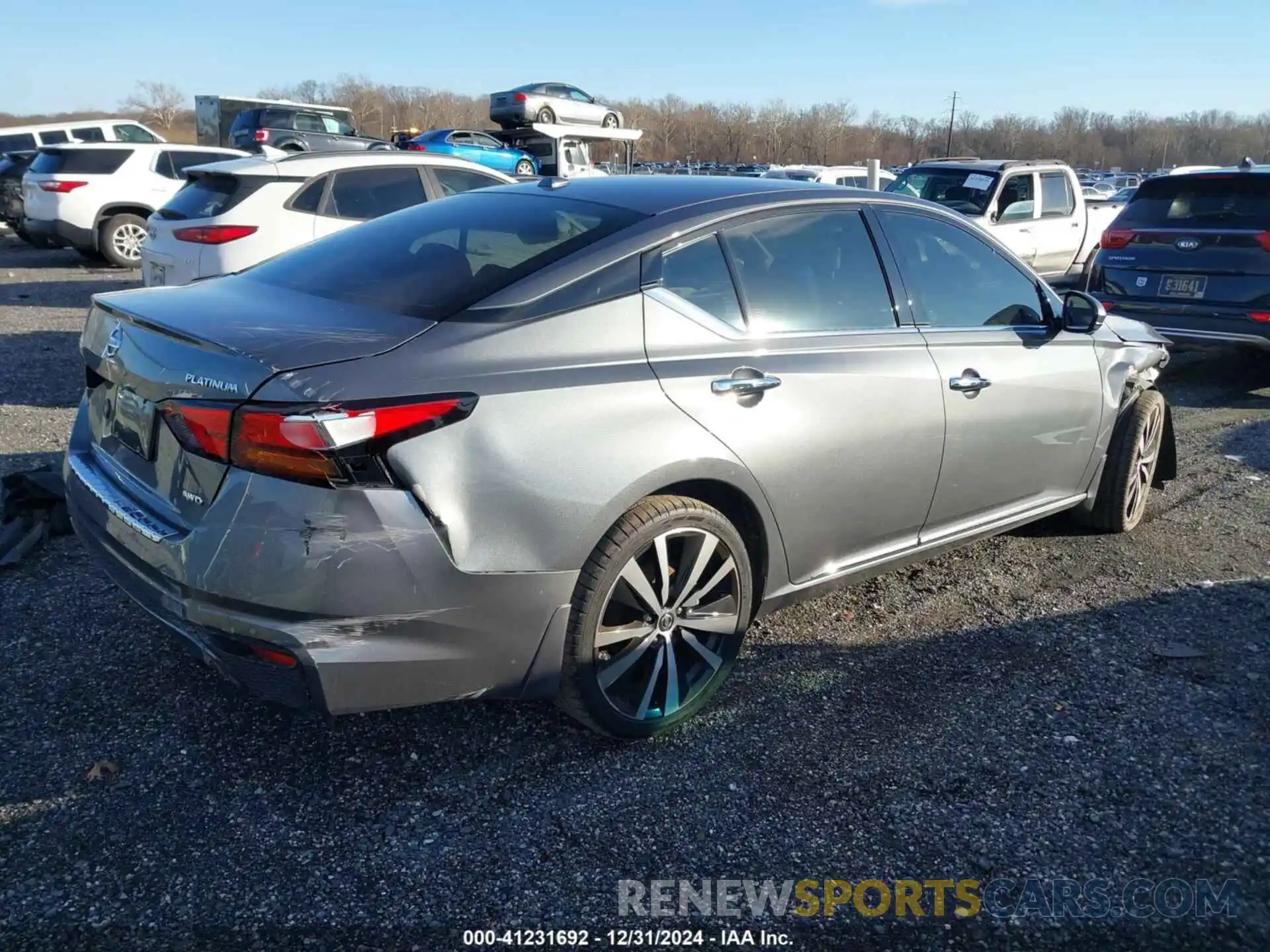 4 Photograph of a damaged car 1N4BL4FW1KC174475 NISSAN ALTIMA 2019