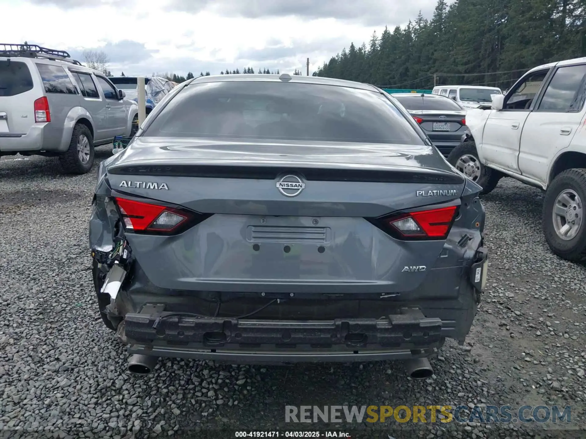 17 Photograph of a damaged car 1N4BL4FW5KC194471 NISSAN ALTIMA 2019