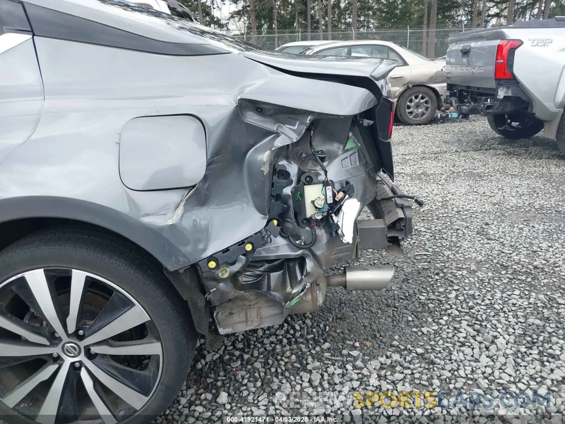 6 Photograph of a damaged car 1N4BL4FW5KC194471 NISSAN ALTIMA 2019