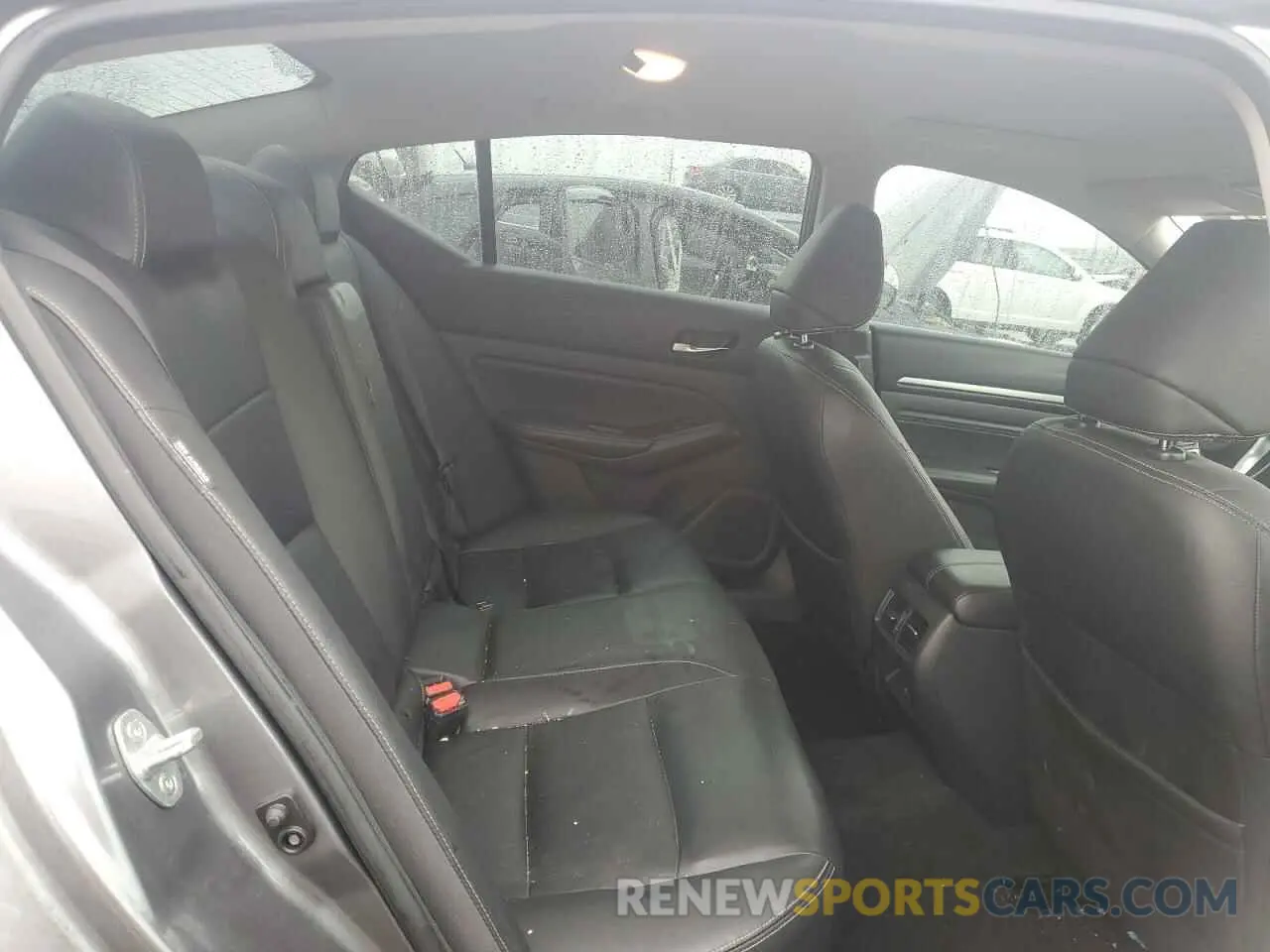 10 Photograph of a damaged car 1N4BL4FW6KC193796 NISSAN ALTIMA 2019