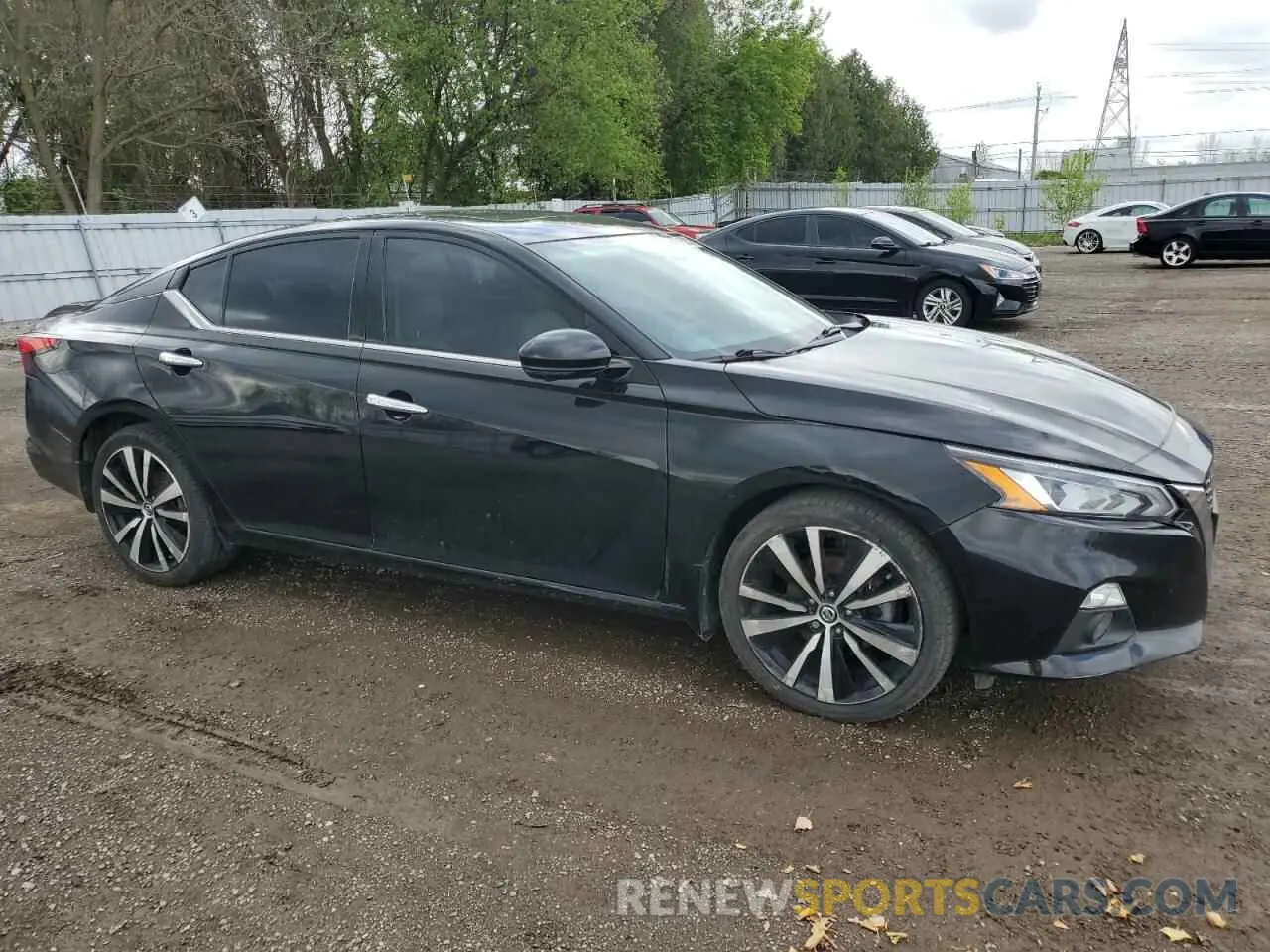 4 Photograph of a damaged car 1N4BL4FW7KN318535 NISSAN ALTIMA 2019