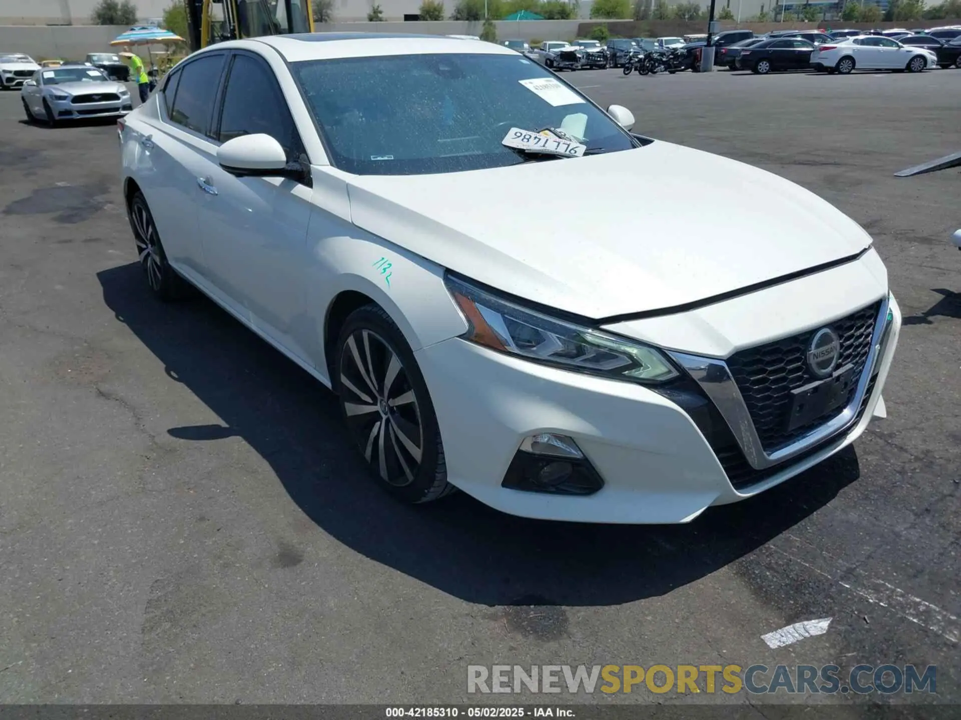 1 Photograph of a damaged car 1N4BL4FW9KC187197 NISSAN ALTIMA 2019