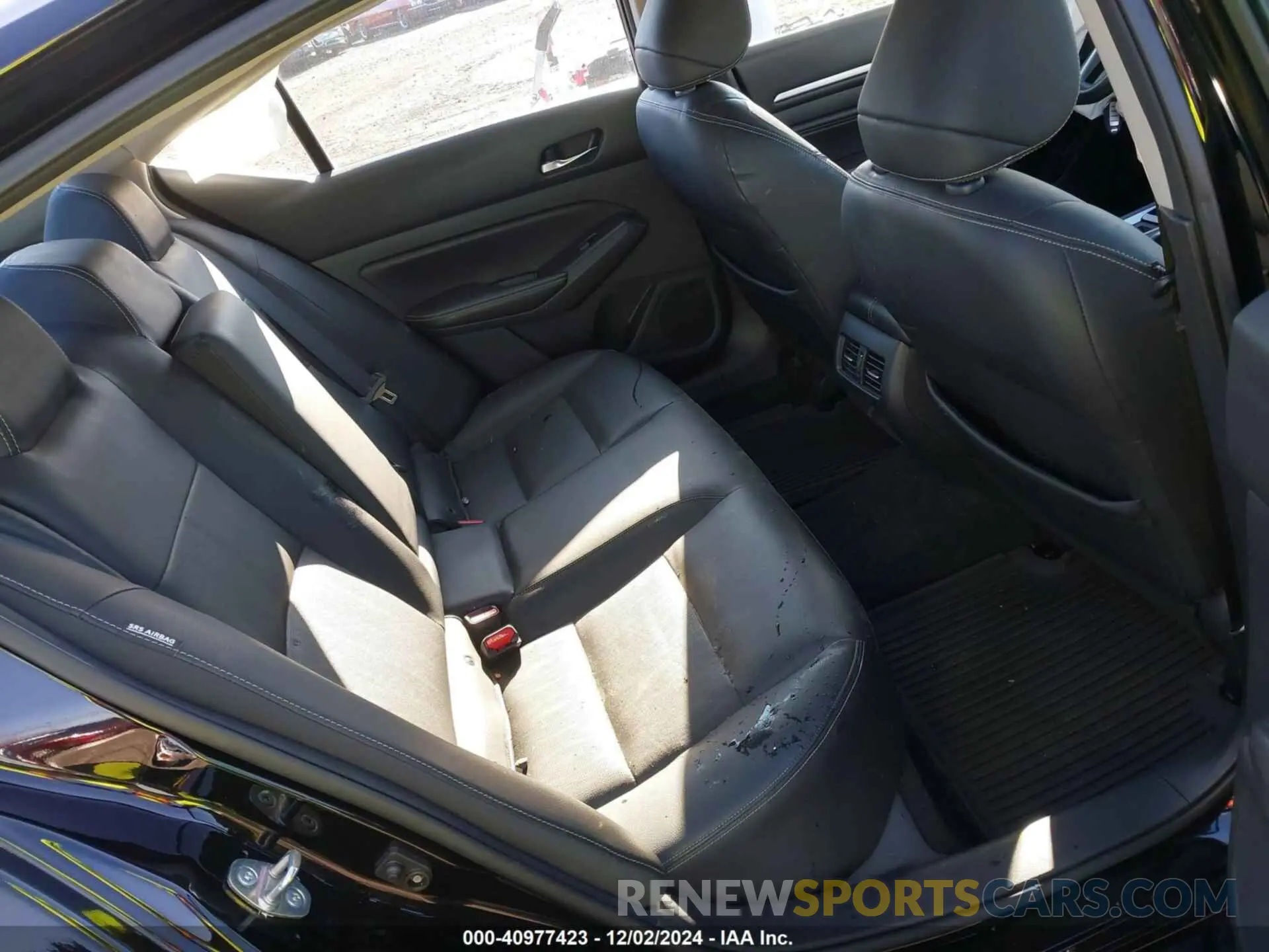 8 Photograph of a damaged car 1N4BL4FWXKN303348 NISSAN ALTIMA 2019