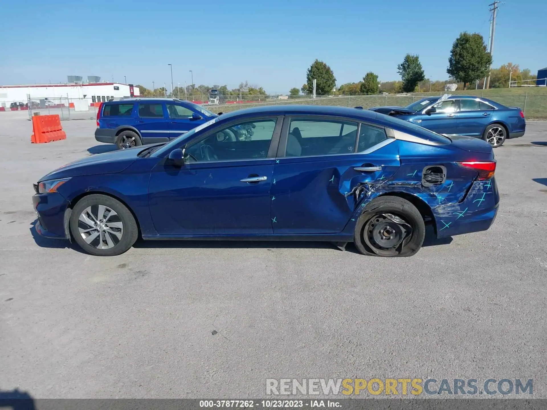 14 Photograph of a damaged car 1n4bl4bv0kc155767 NISSAN ALTIMA 2019