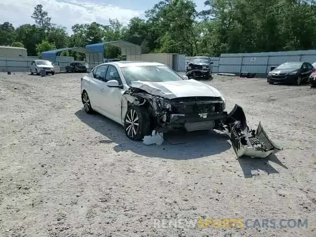 13 Photograph of a damaged car 1N4AL4FV1LC112787 NISSAN ALTIMA 2020