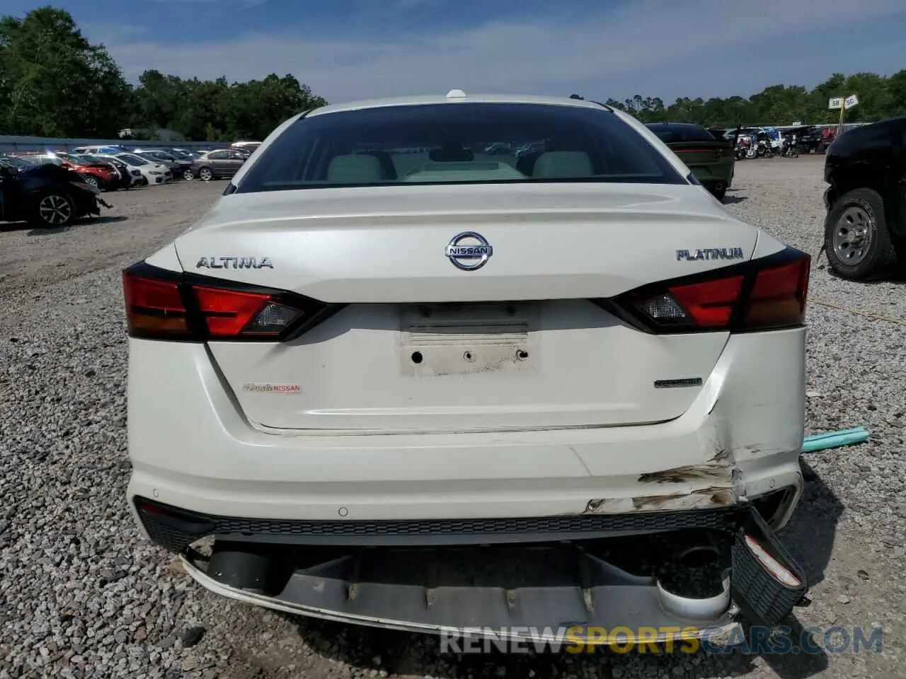 6 Photograph of a damaged car 1N4AL4FV1LC112787 NISSAN ALTIMA 2020