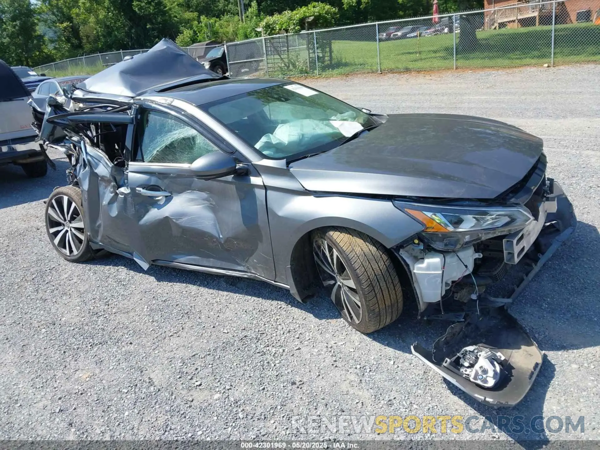 6 Photograph of a damaged car 1N4AL4FV2LC190950 NISSAN ALTIMA 2020