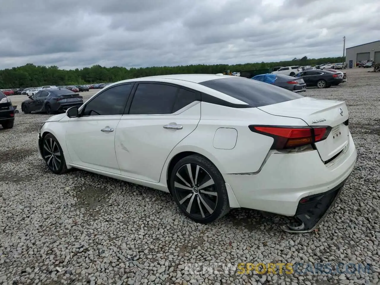 2 Photograph of a damaged car 1N4AL4FV3LC138615 NISSAN ALTIMA 2020
