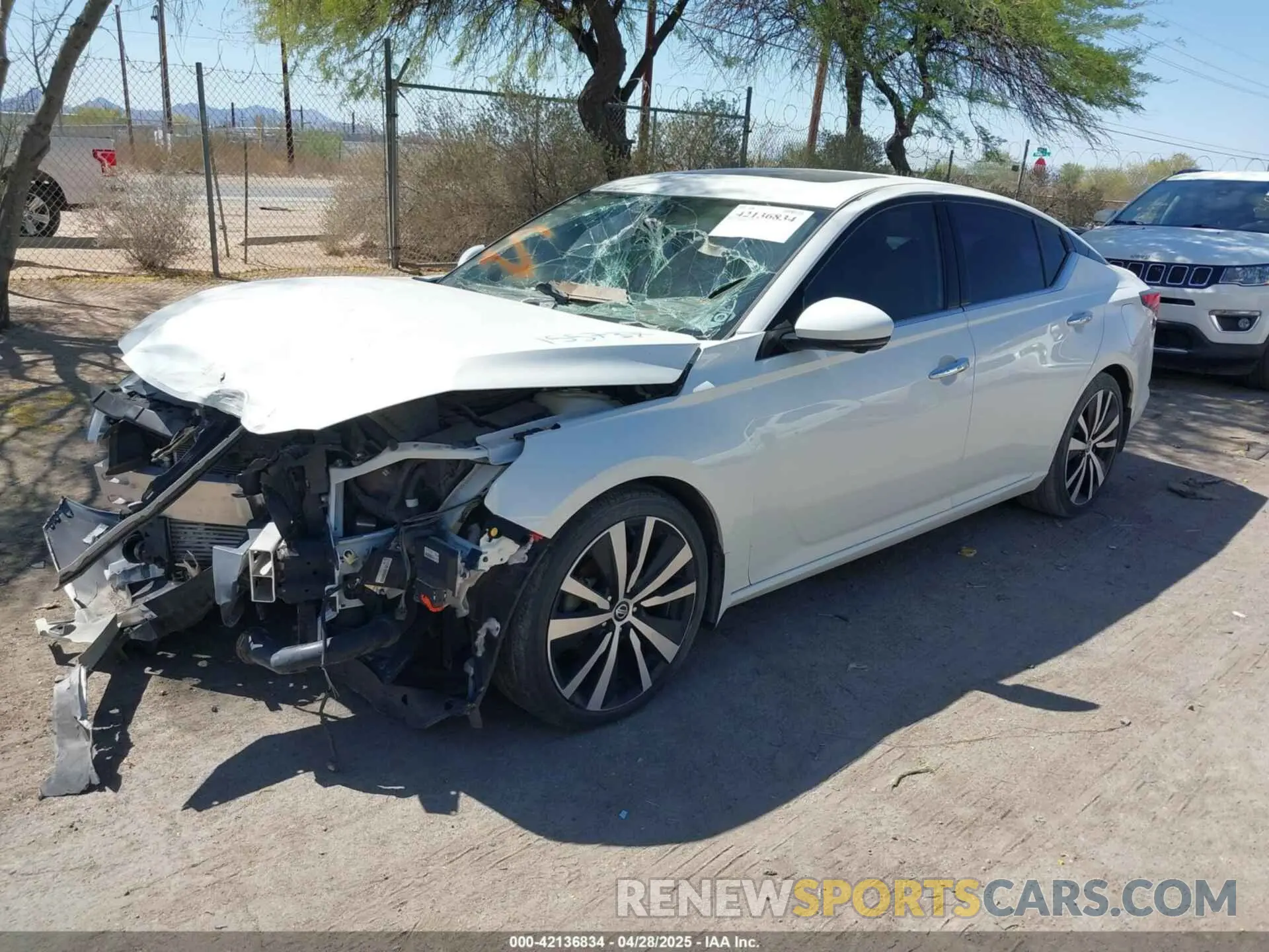 2 Photograph of a damaged car 1N4AL4FV3LC155737 NISSAN ALTIMA 2020