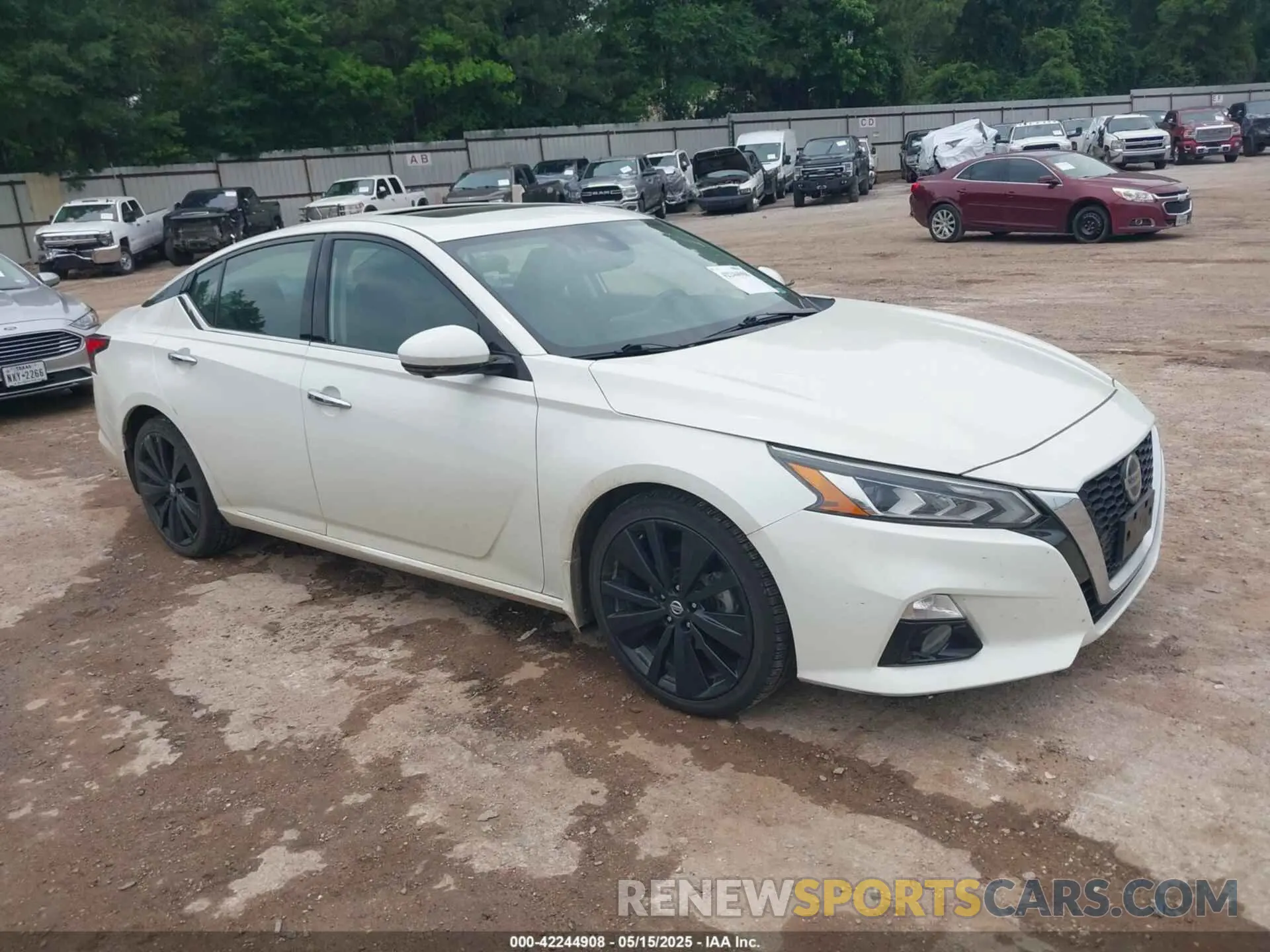 1 Photograph of a damaged car 1N4AL4FV3LN307438 NISSAN ALTIMA 2020
