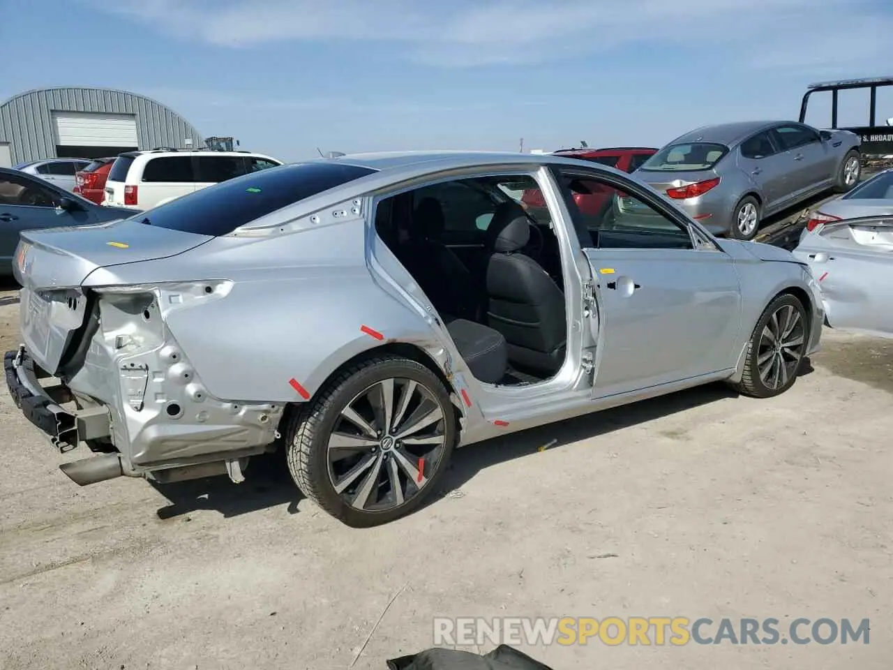 3 Photograph of a damaged car 1N4AL4FV6LC156381 NISSAN ALTIMA 2020