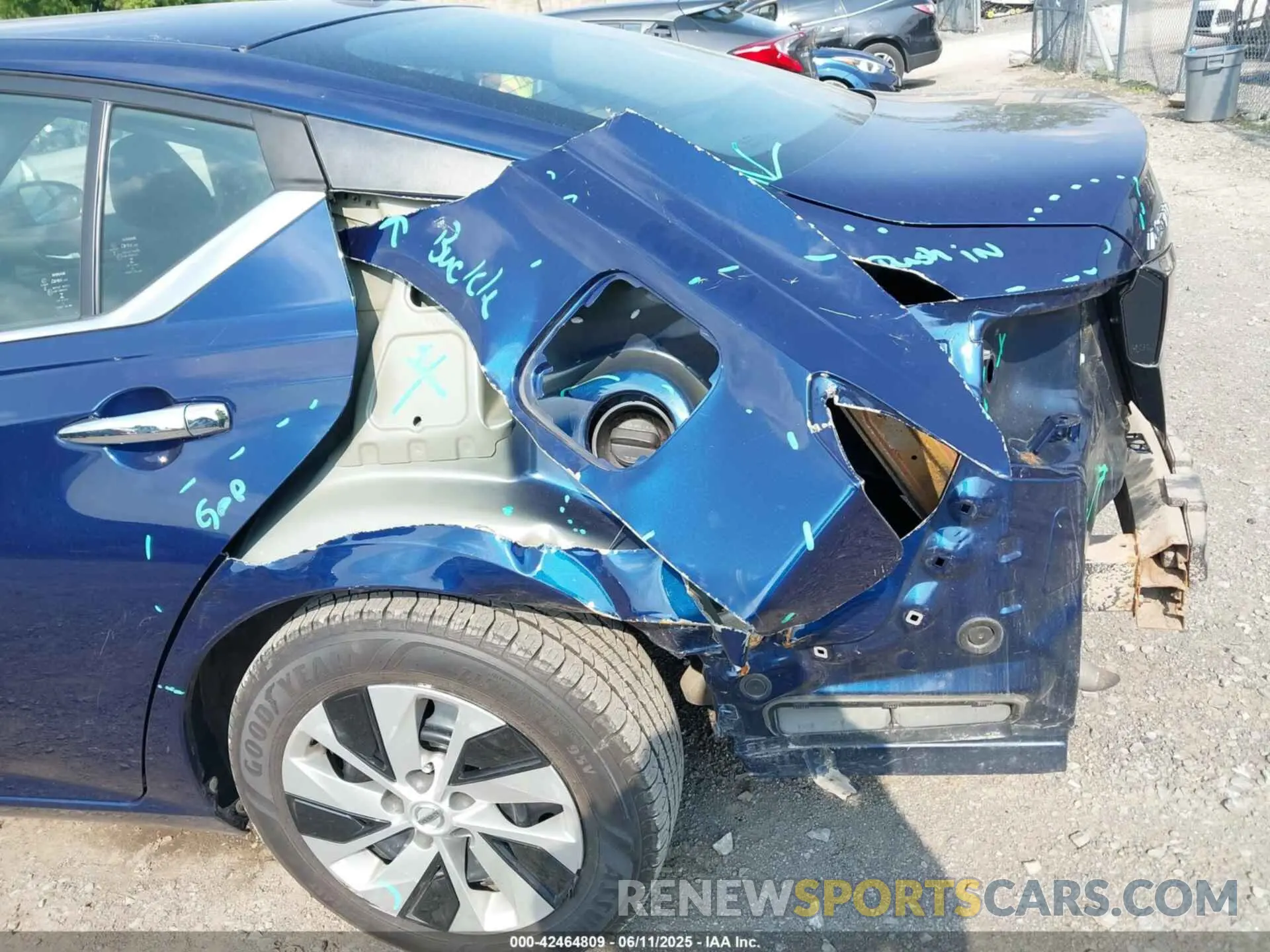 6 Photograph of a damaged car 1N4BL4BV0LC100950 NISSAN ALTIMA 2020