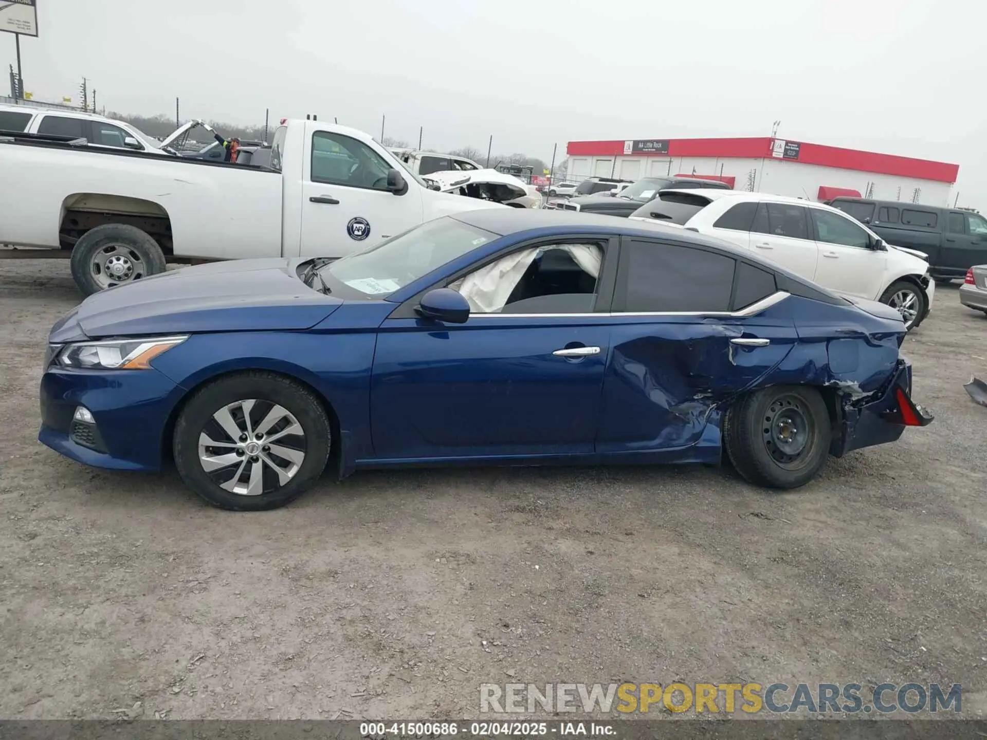 15 Photograph of a damaged car 1N4BL4BV0LC113410 NISSAN ALTIMA 2020