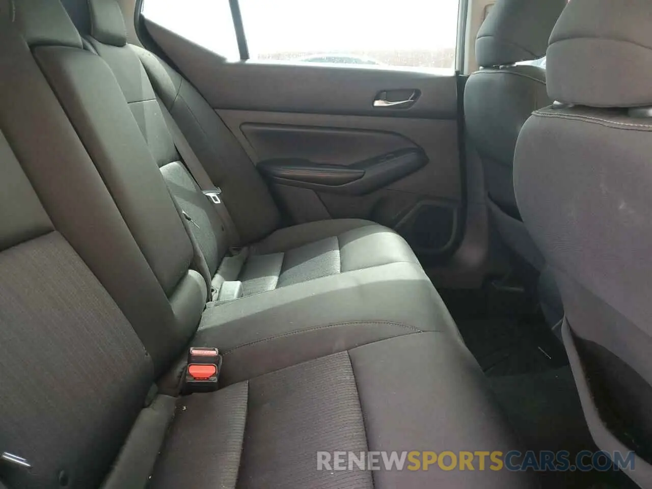 10 Photograph of a damaged car 1N4BL4BV0LC130546 NISSAN ALTIMA 2020