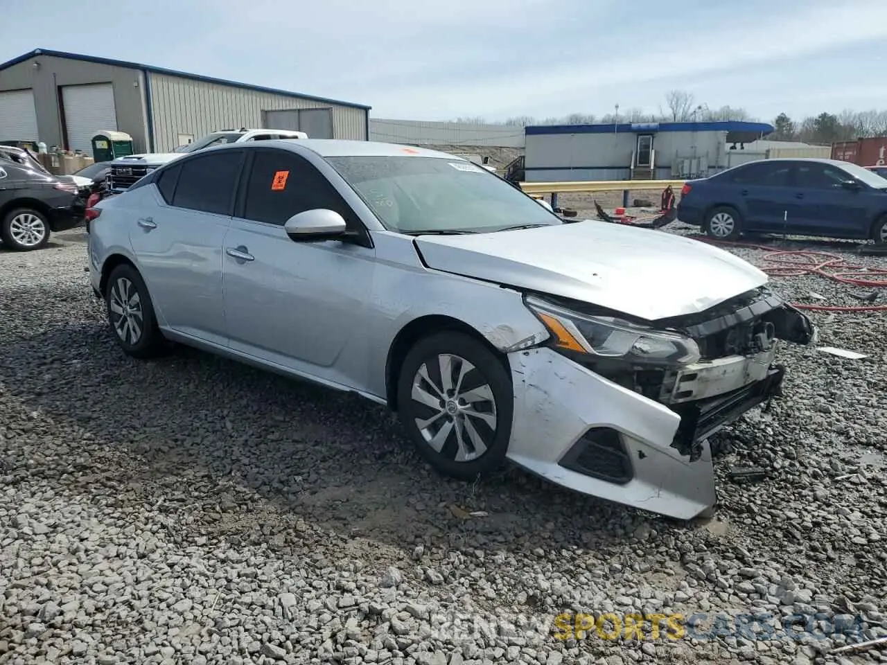 4 Photograph of a damaged car 1N4BL4BV0LC130546 NISSAN ALTIMA 2020