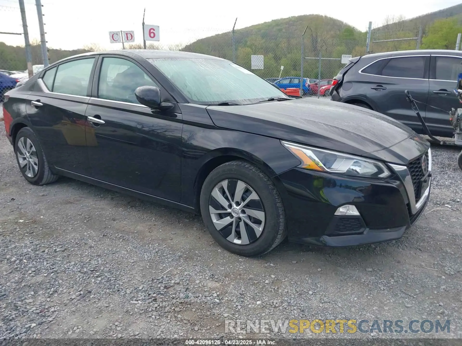 1 Photograph of a damaged car 1N4BL4BV0LC152594 NISSAN ALTIMA 2020
