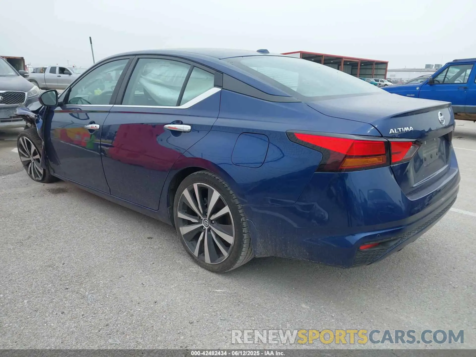 3 Photograph of a damaged car 1N4BL4BV0LC165328 NISSAN ALTIMA 2020
