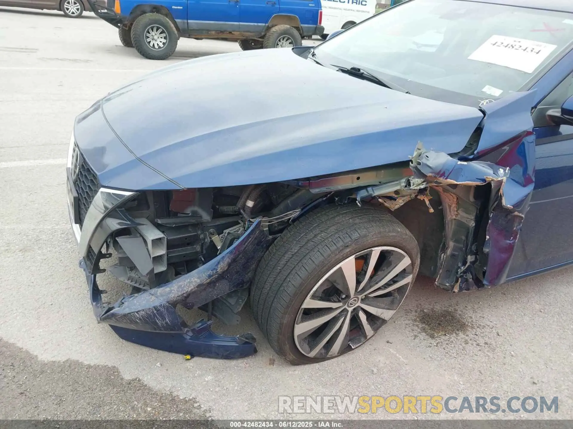 6 Photograph of a damaged car 1N4BL4BV0LC165328 NISSAN ALTIMA 2020