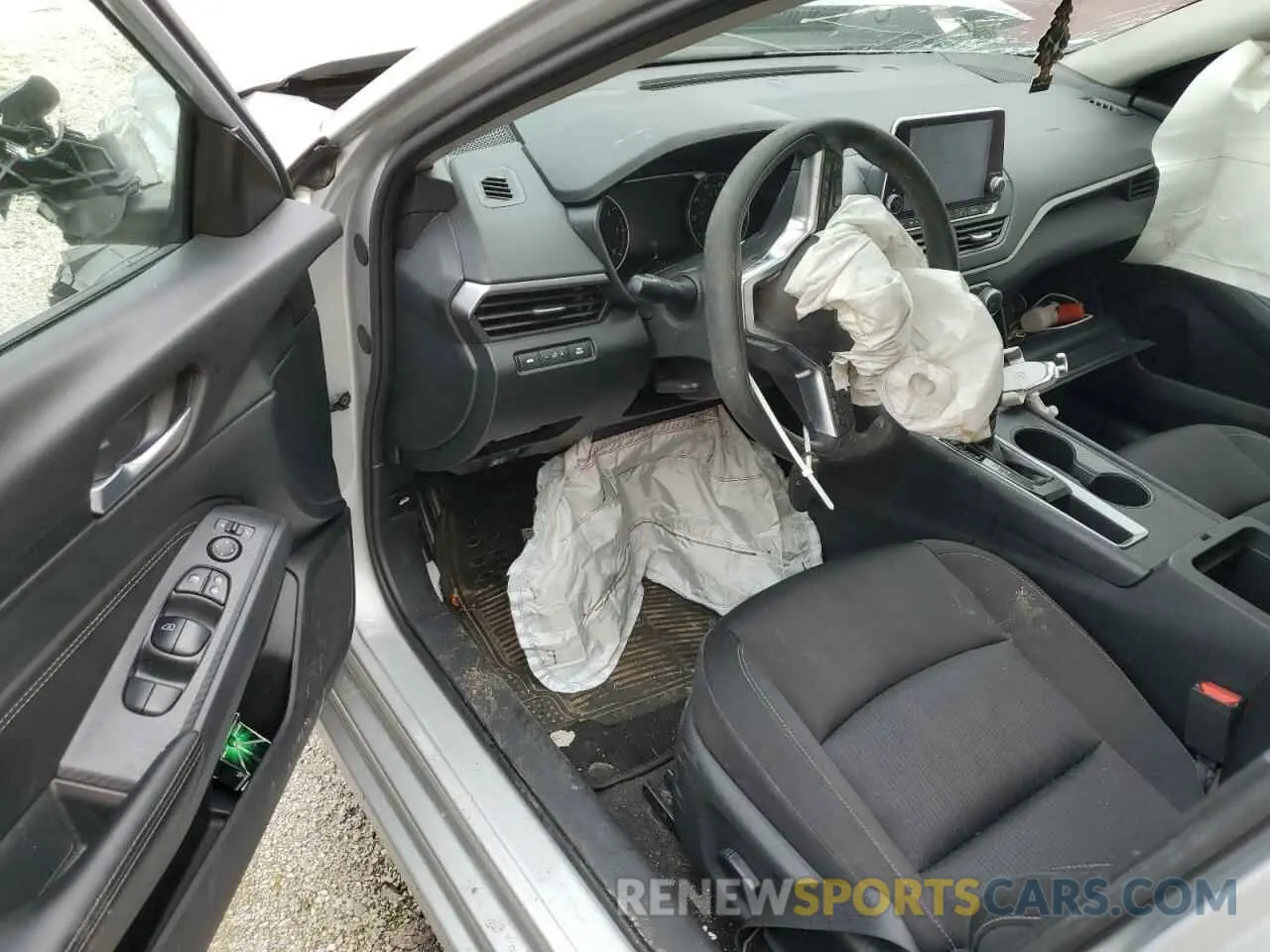 8 Photograph of a damaged car 1N4BL4BV0LC176863 NISSAN ALTIMA 2020