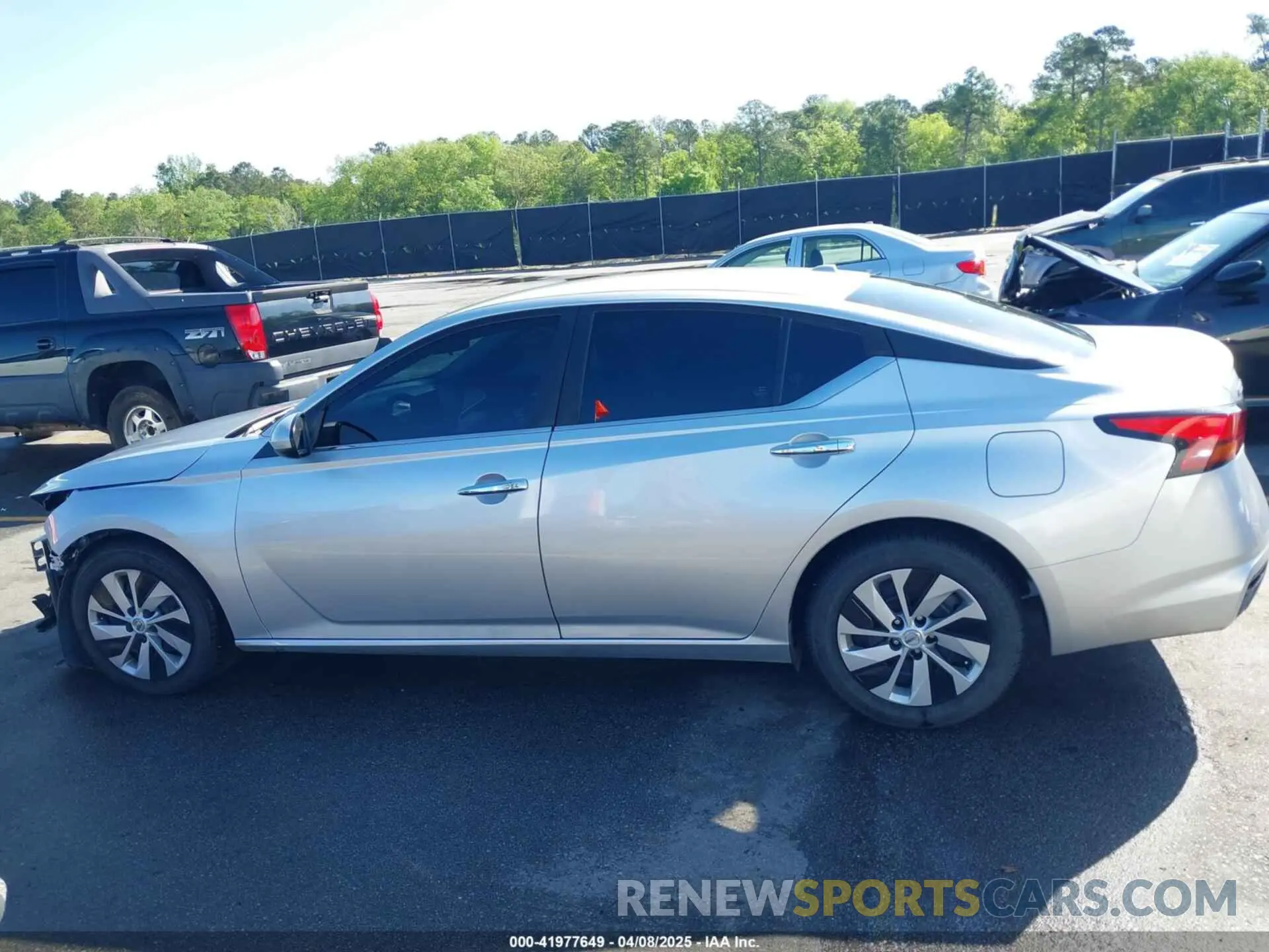 15 Photograph of a damaged car 1N4BL4BV0LC180556 NISSAN ALTIMA 2020