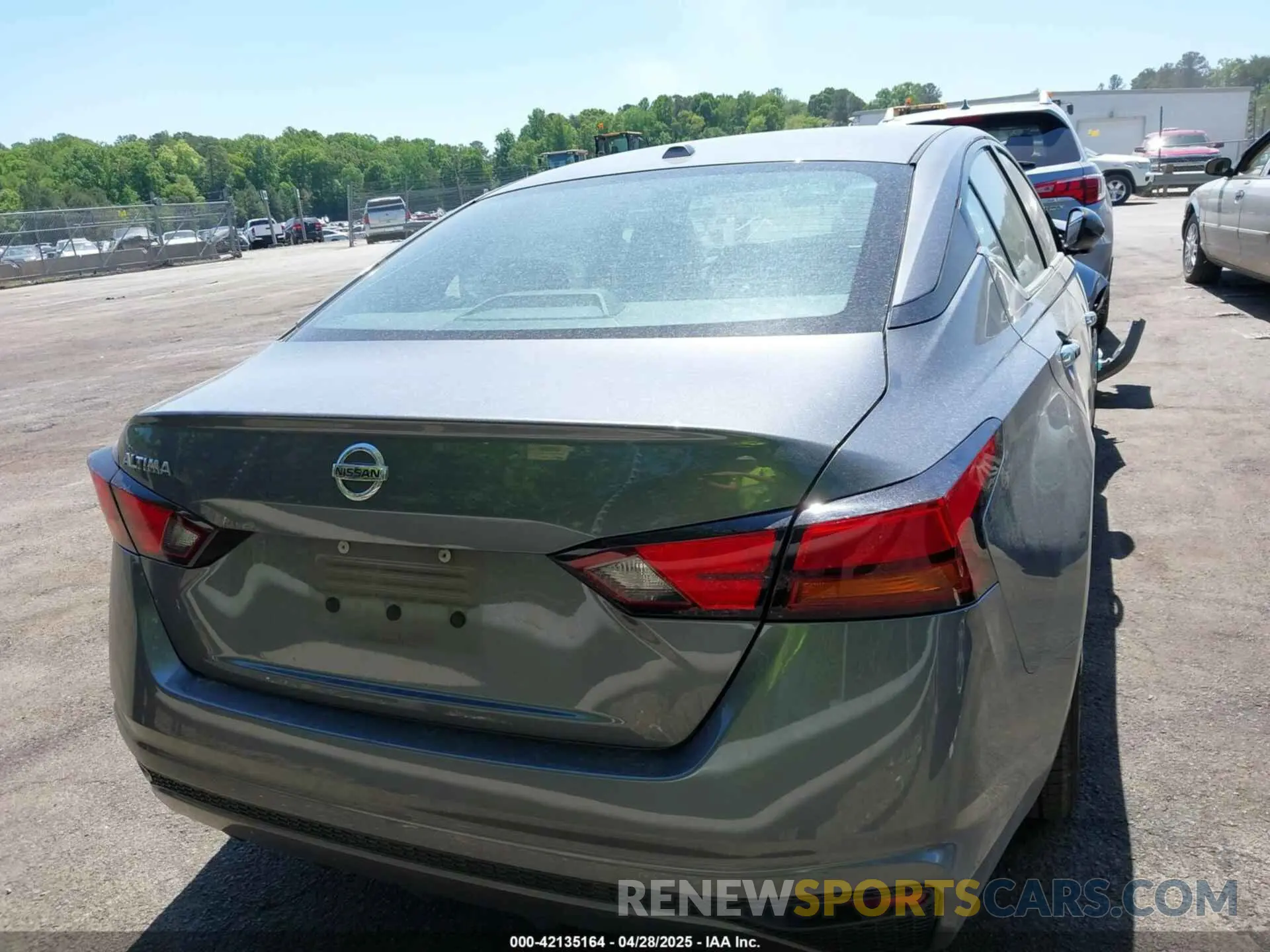 16 Photograph of a damaged car 1N4BL4BV0LC197812 NISSAN ALTIMA 2020
