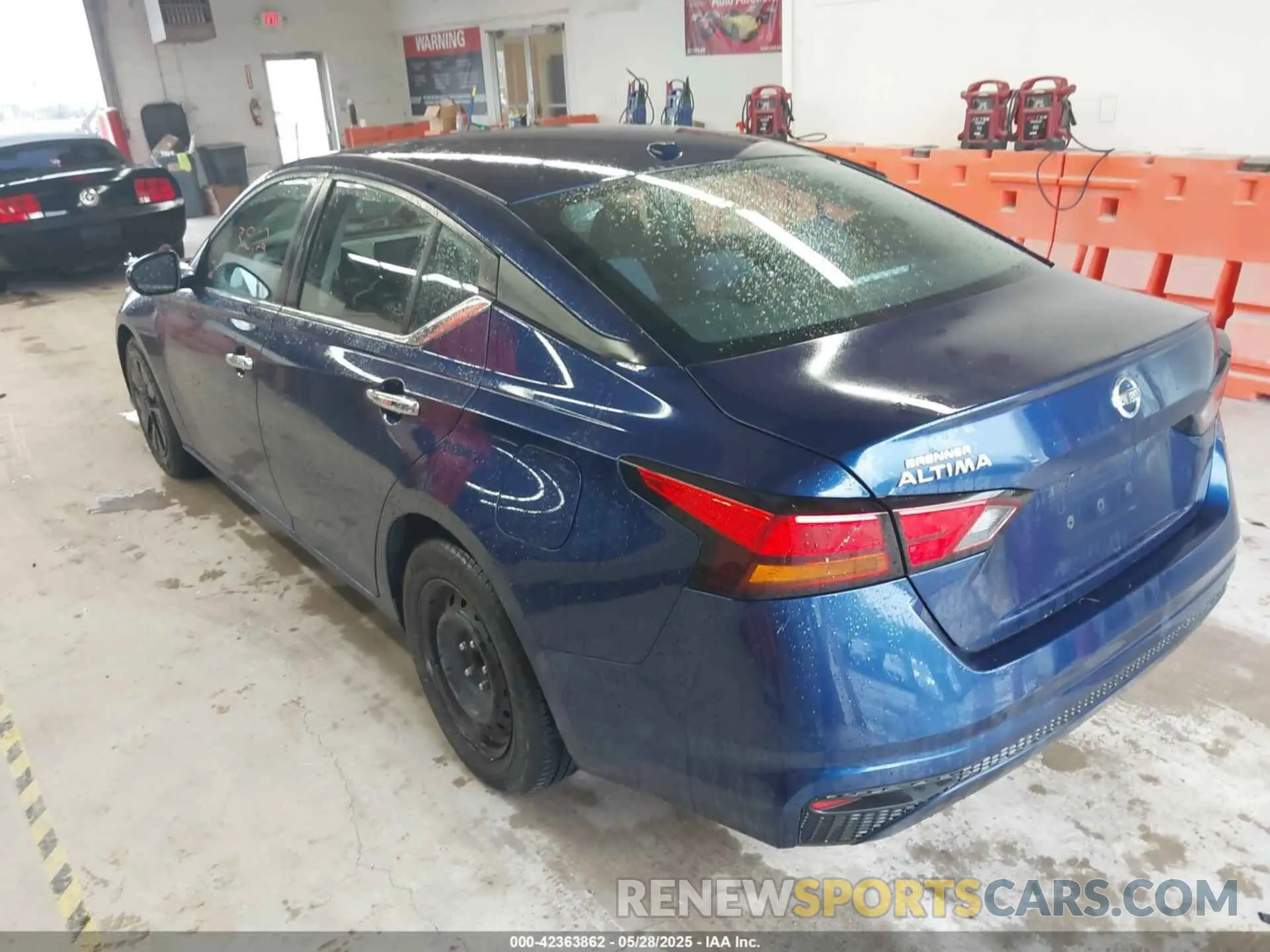 3 Photograph of a damaged car 1N4BL4BV0LC206119 NISSAN ALTIMA 2020