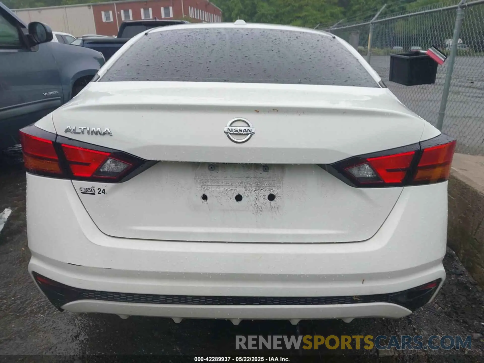 16 Photograph of a damaged car 1N4BL4BV0LC209991 NISSAN ALTIMA 2020