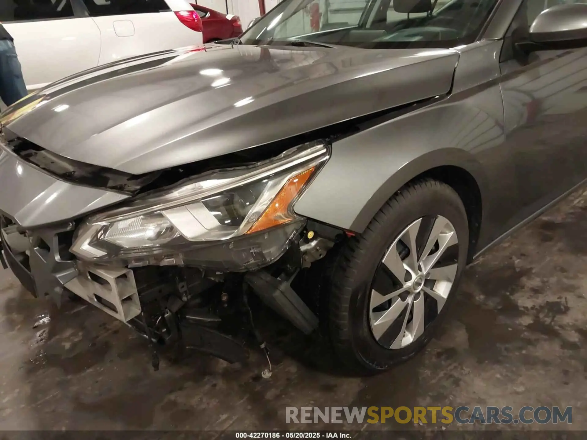 18 Photograph of a damaged car 1N4BL4BV0LC212096 NISSAN ALTIMA 2020