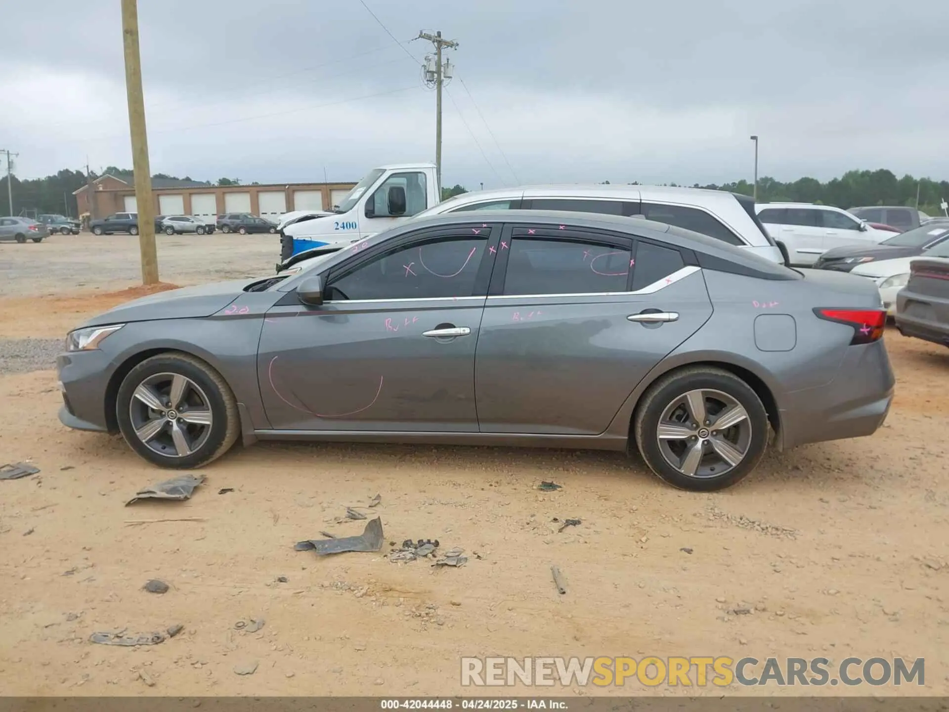 14 Photograph of a damaged car 1N4BL4BV0LC225978 NISSAN ALTIMA 2020