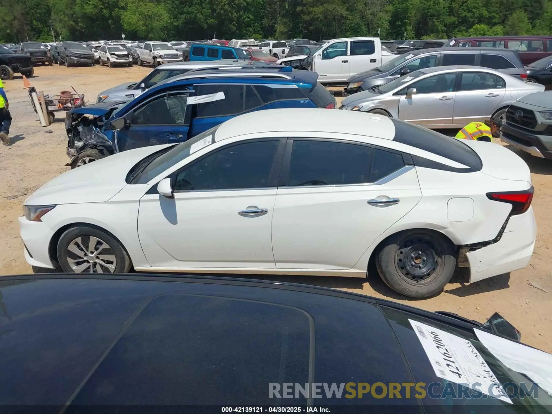 14 Photograph of a damaged car 1N4BL4BV0LC246815 NISSAN ALTIMA 2020