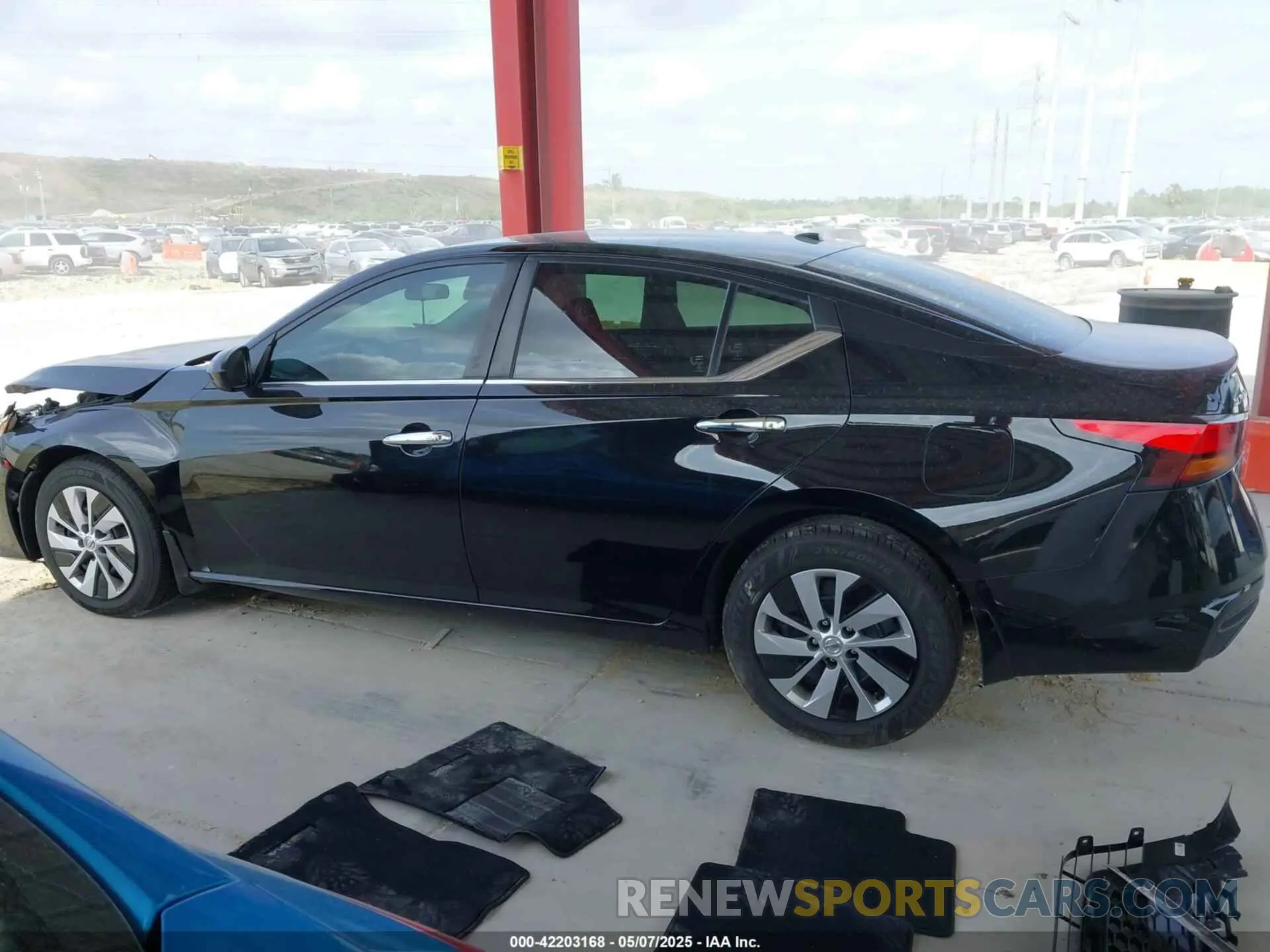 14 Photograph of a damaged car 1N4BL4BV0LC263355 NISSAN ALTIMA 2020