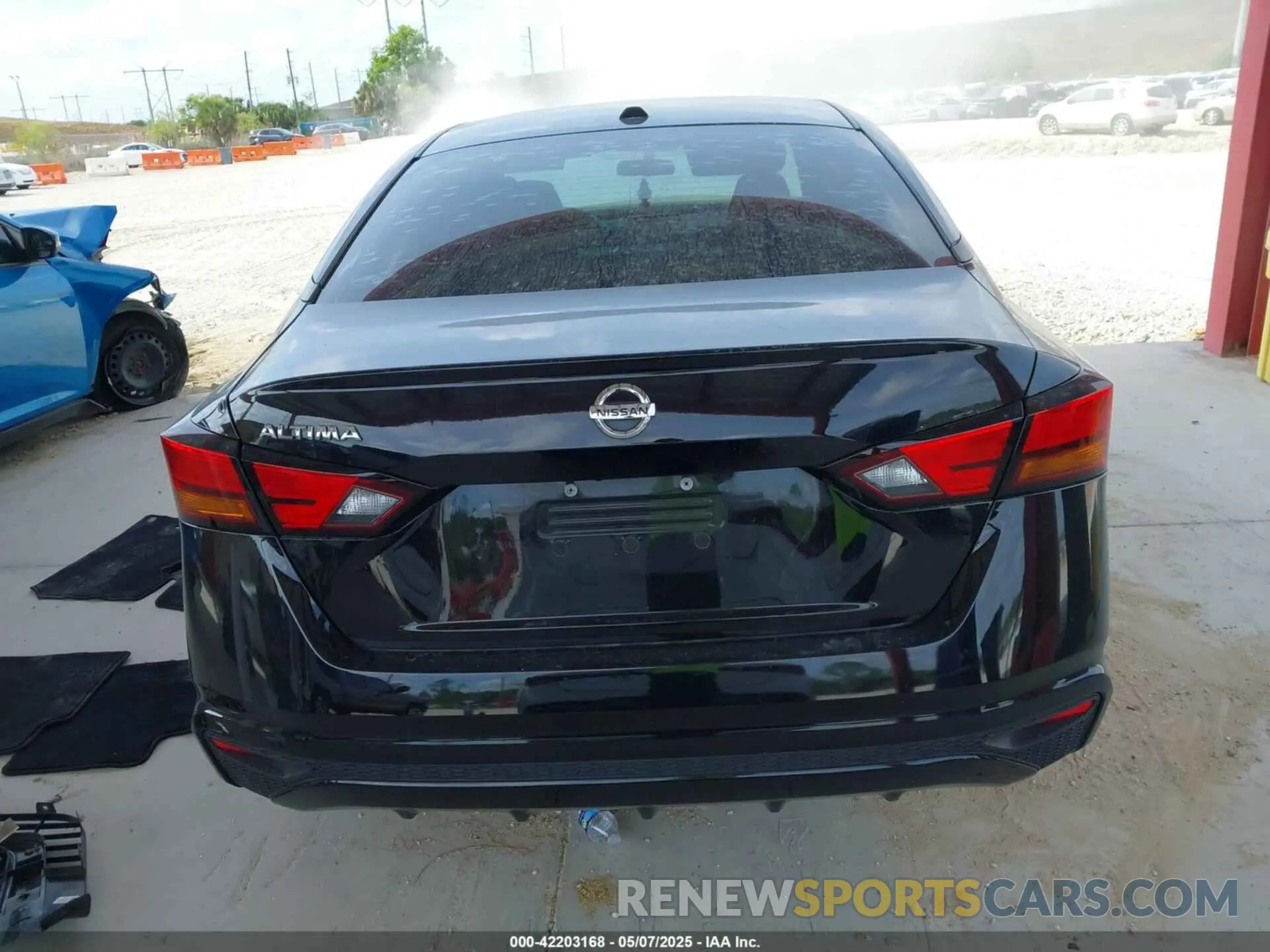 16 Photograph of a damaged car 1N4BL4BV0LC263355 NISSAN ALTIMA 2020