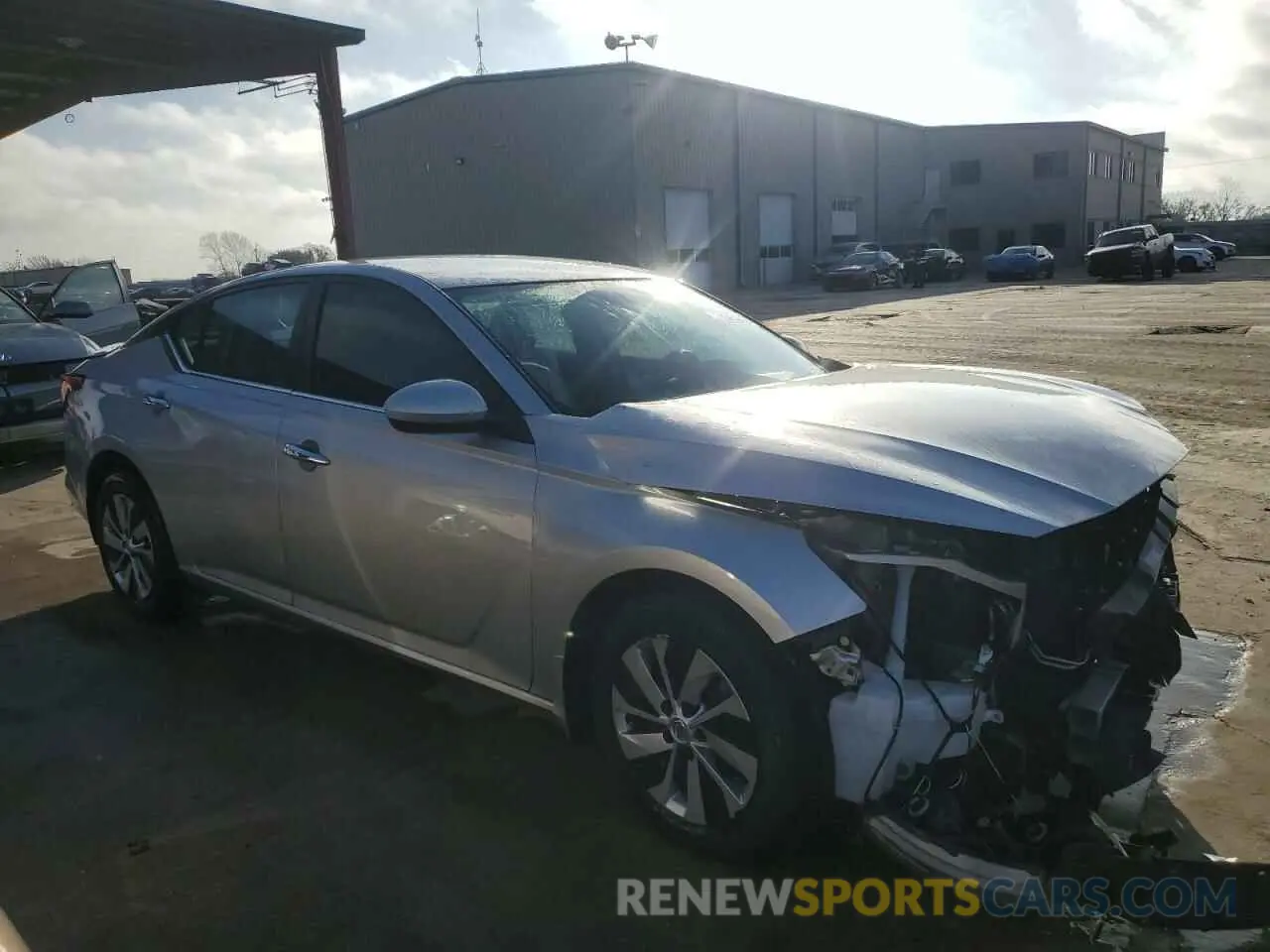 4 Photograph of a damaged car 1N4BL4BV0LN314731 NISSAN ALTIMA 2020