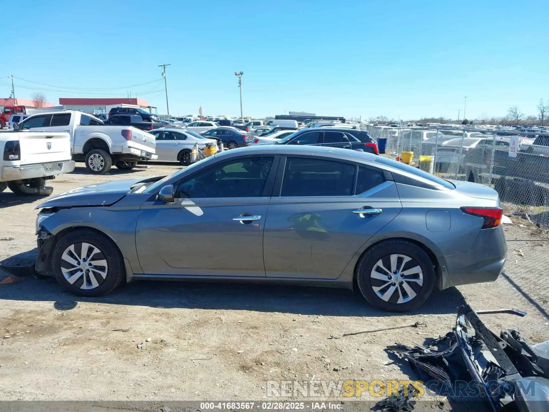 15 Photograph of a damaged car 1N4BL4BV1LC113285 NISSAN ALTIMA 2020