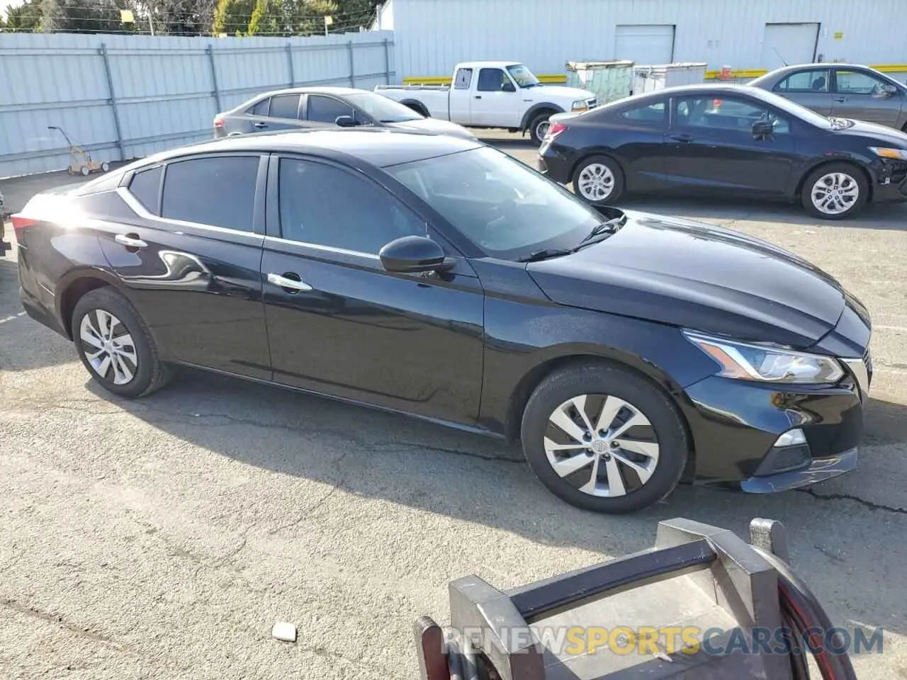 4 Photograph of a damaged car 1N4BL4BV1LC127722 NISSAN ALTIMA 2020