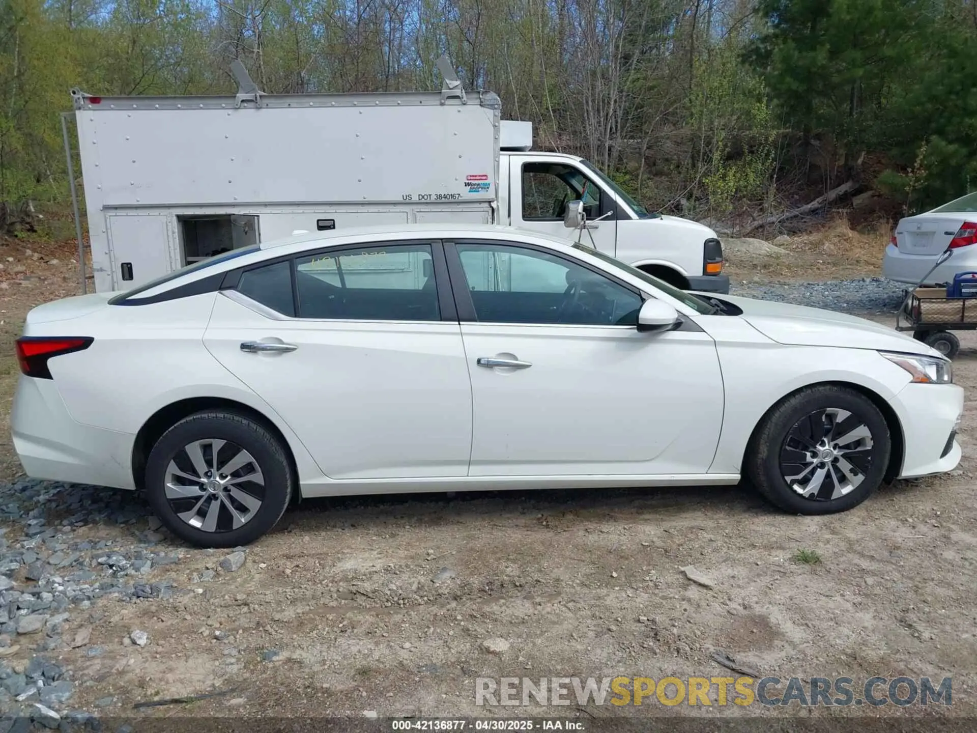 13 Photograph of a damaged car 1N4BL4BV1LC151602 NISSAN ALTIMA 2020