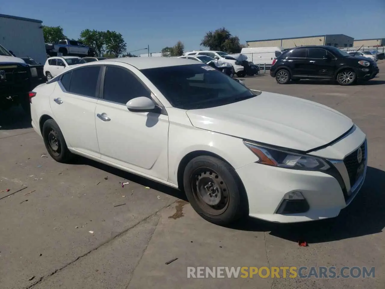 4 Photograph of a damaged car 1N4BL4BV1LC158002 NISSAN ALTIMA 2020