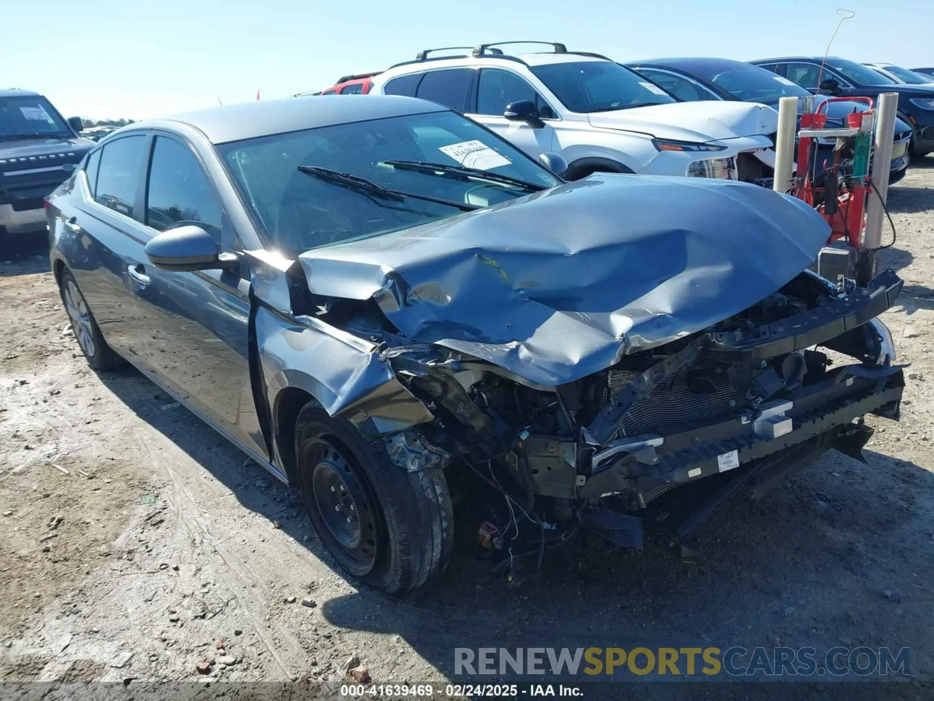 1 Photograph of a damaged car 1N4BL4BV1LC166472 NISSAN ALTIMA 2020