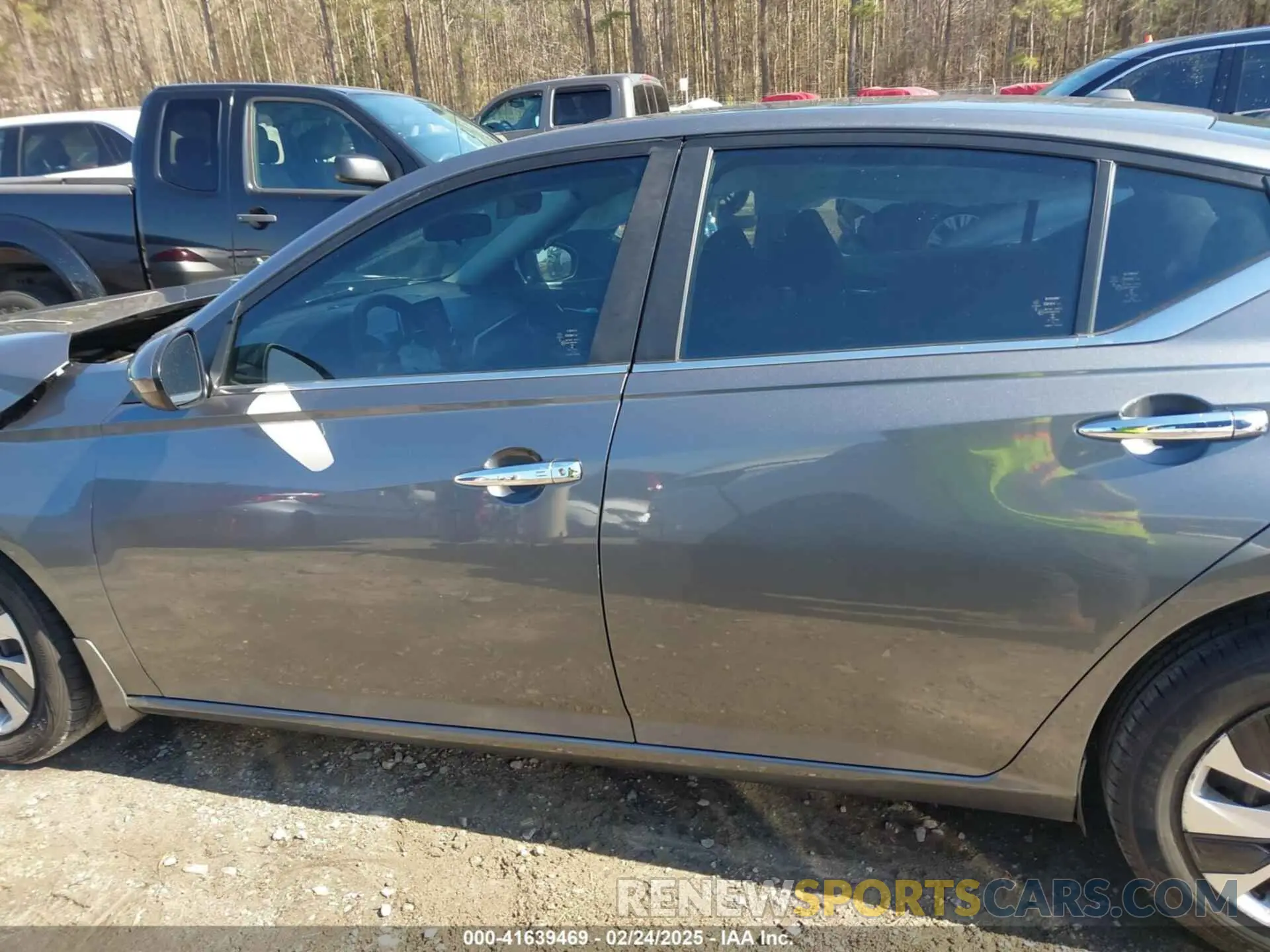 15 Photograph of a damaged car 1N4BL4BV1LC166472 NISSAN ALTIMA 2020