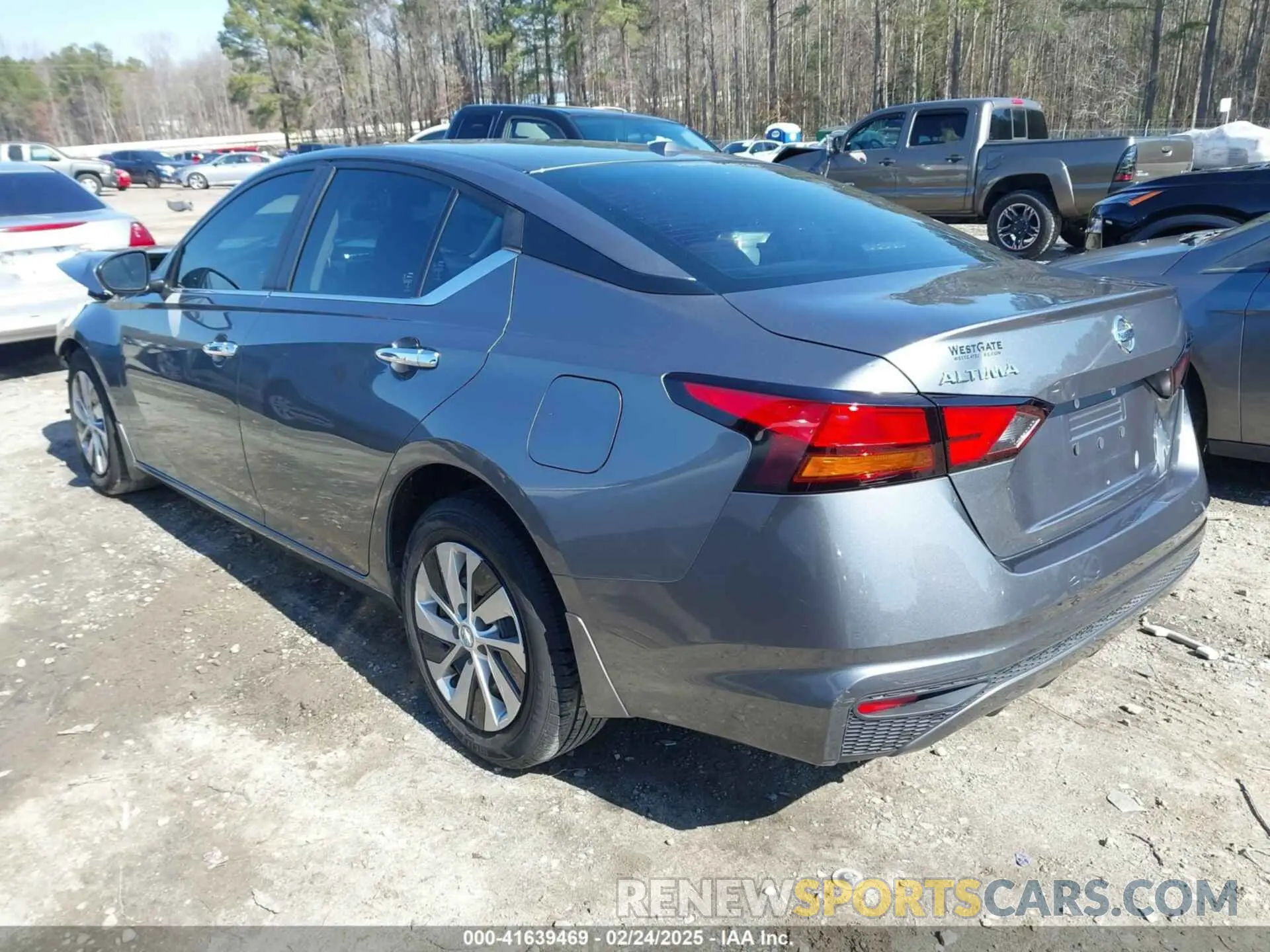 3 Photograph of a damaged car 1N4BL4BV1LC166472 NISSAN ALTIMA 2020
